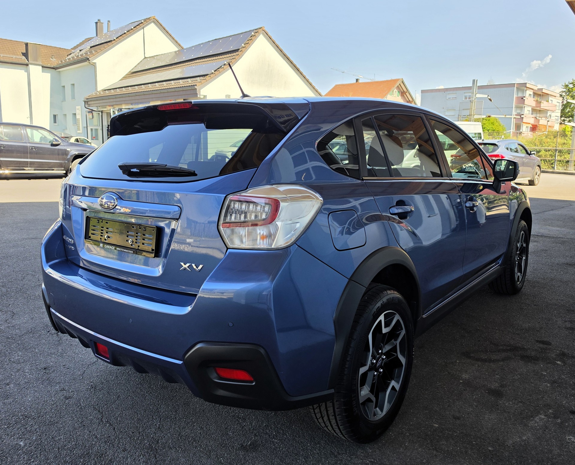 SUBARU XV 2.0 Swiss Three AWD CVT-image-8