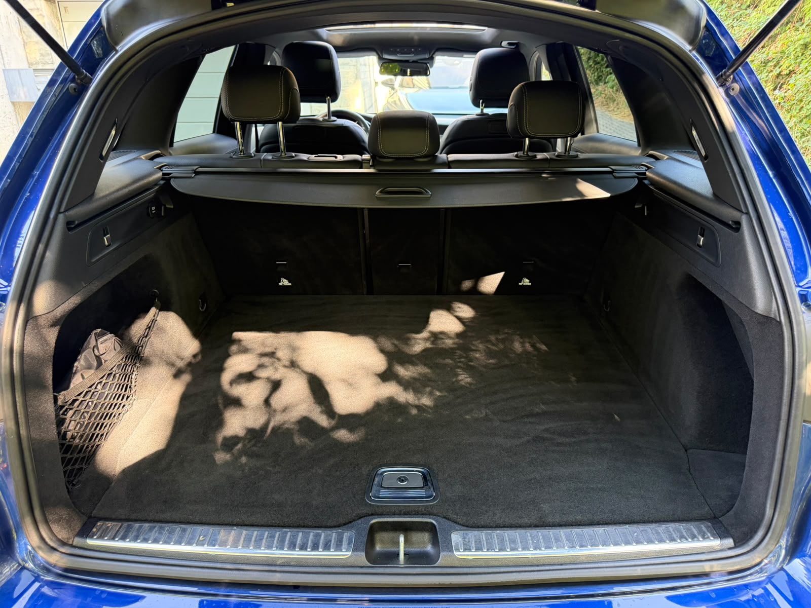 MERCEDES-BENZ GLC 250 d AMG Line 4Matic 9G-Tronic-image-15