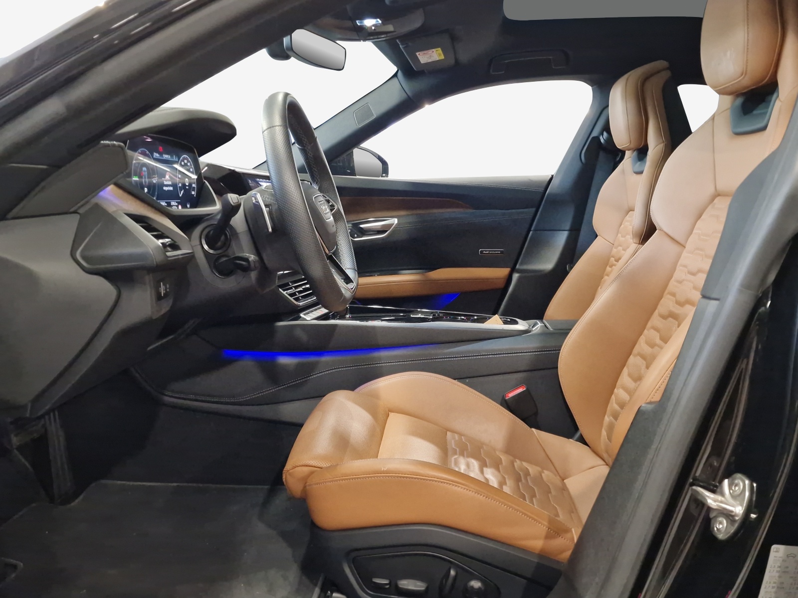AUDI e-tron GT quattro-image-8