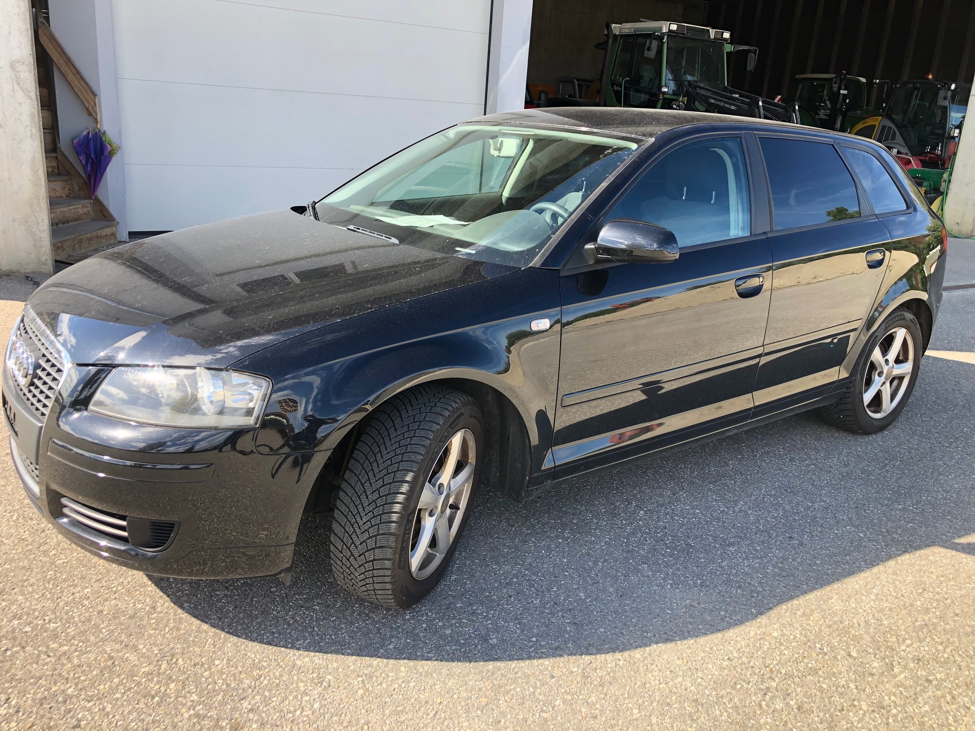 AUDI A3 Sportback 1.8 Turbo FSI Attraction-image-2