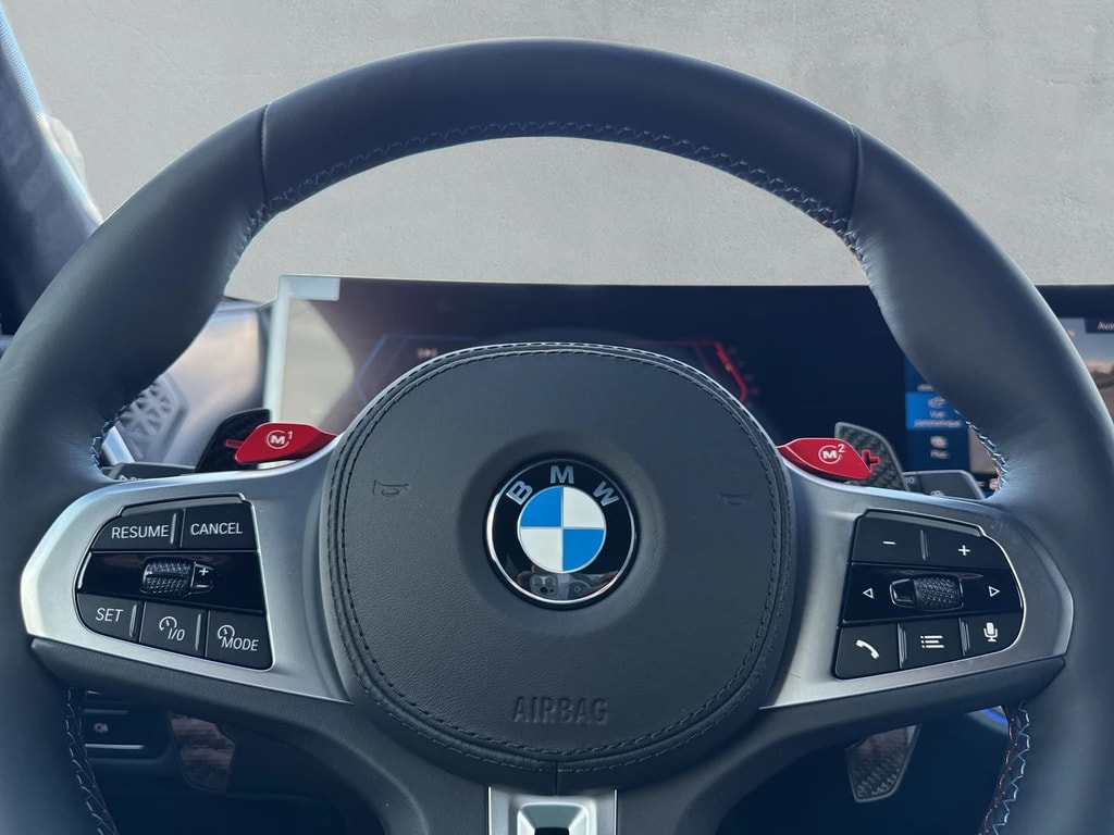 BMW XM xDrive 50e PHEV Steptronic-image-16