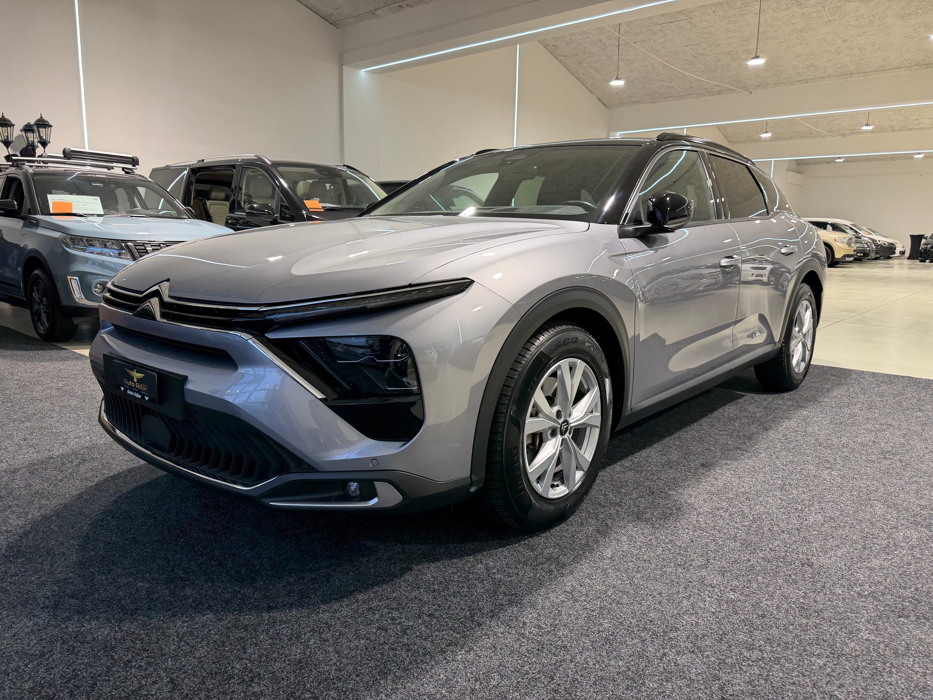 CITROEN C5 X 1.6i PureTech Shine EAT8-showroom-element-1