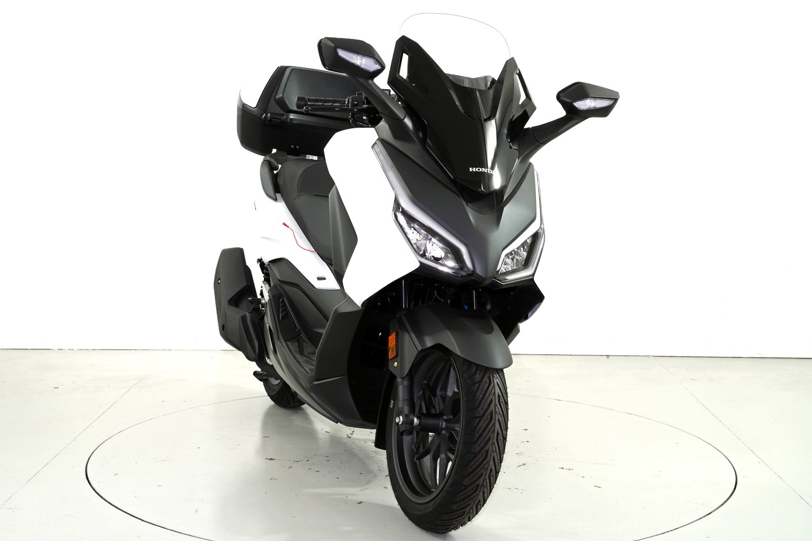 HONDA NSS 125 Forza ABS-image-1