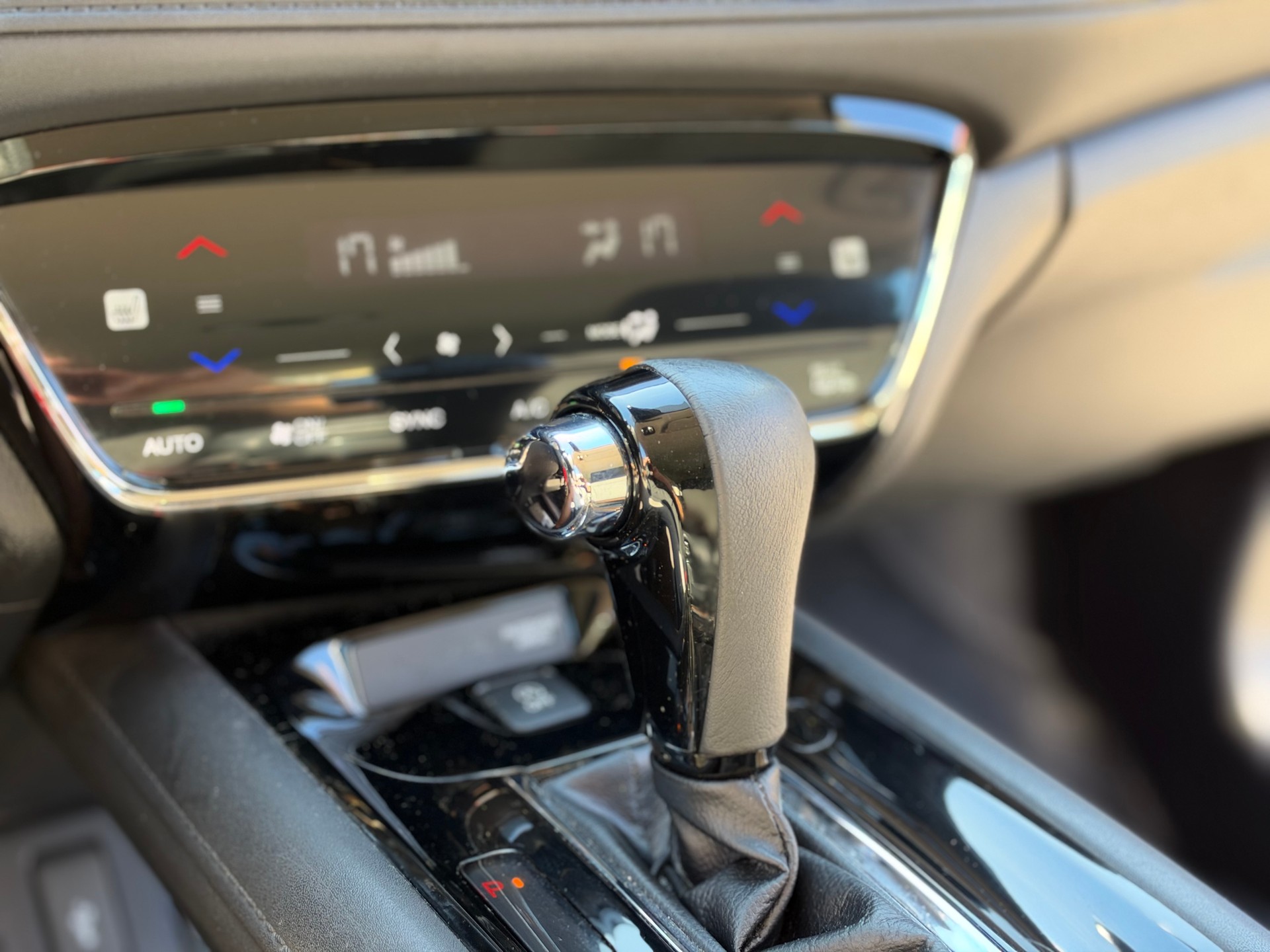 HONDA HR-V 1.5i-VTEC Elegance CVT-image-19