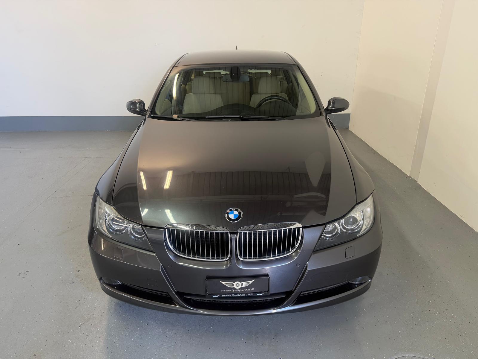BMW 325xi Touring more4you-showroom-element-3