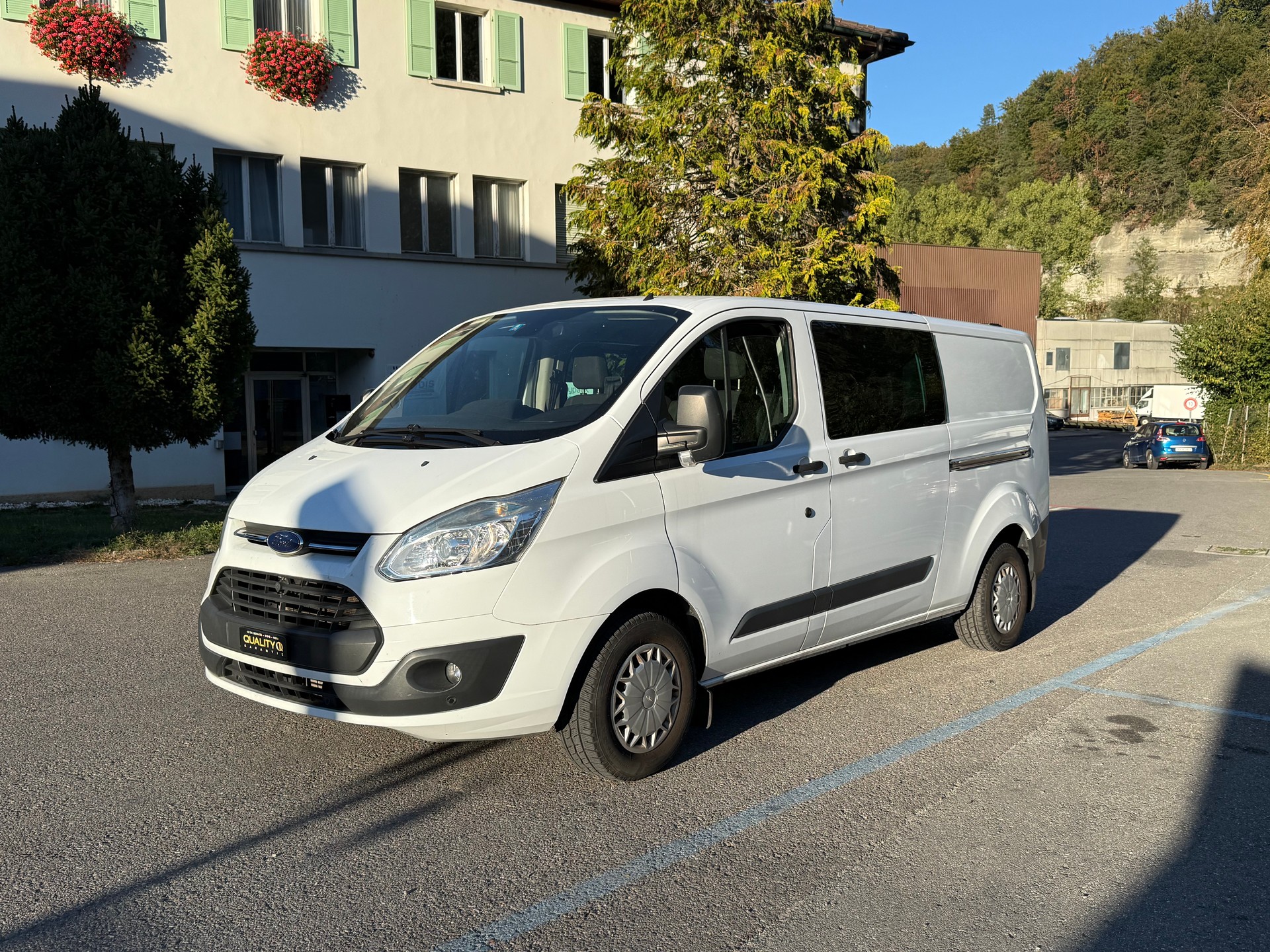 FORD Tourneo Custom 300 L2H1 Trend-showroom-element-2