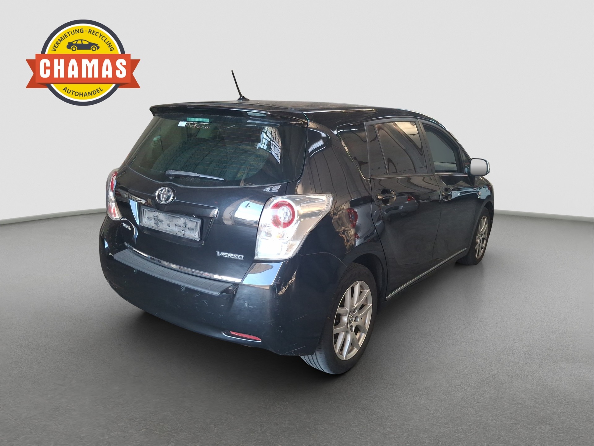 TOYOTA Verso 2.2 D-CAT Linea Sol-image-3