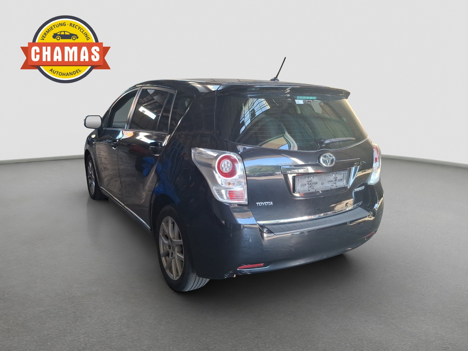 TOYOTA Verso 2.2 D-CAT Linea Sol-image-5