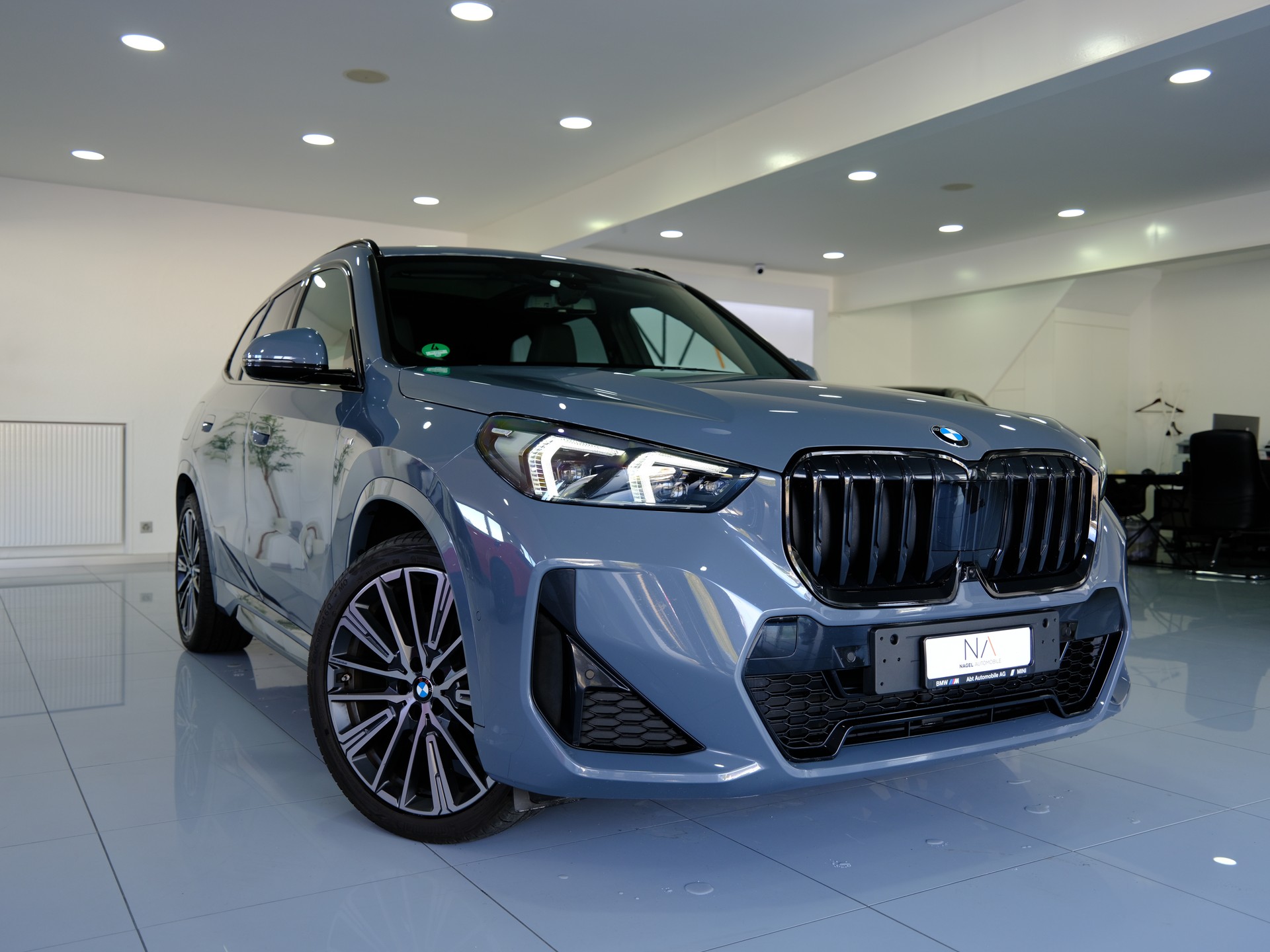 BMW X1 xDrive 23d 48V M Sport *360° Kamera* *Panoramadach*