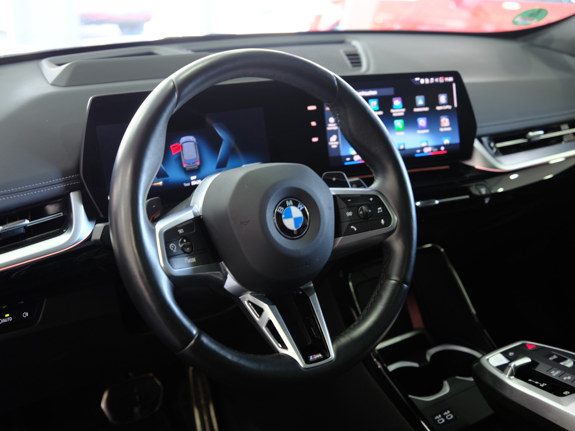 BMW X1 xDrive 23d 48V M Sport *360° Kamera* *Panoramadach*-image-15