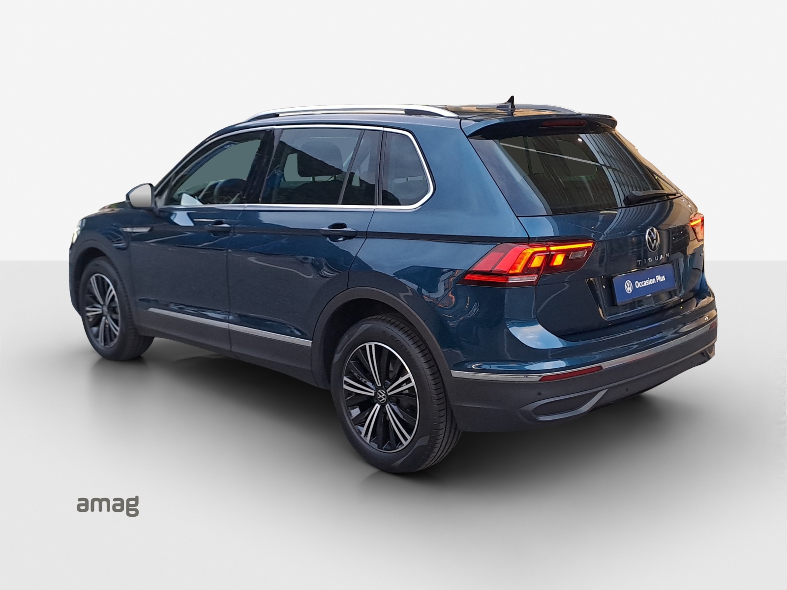 VW Tiguan 2.0TSI Life 4Motion DSG-showroom-element-2