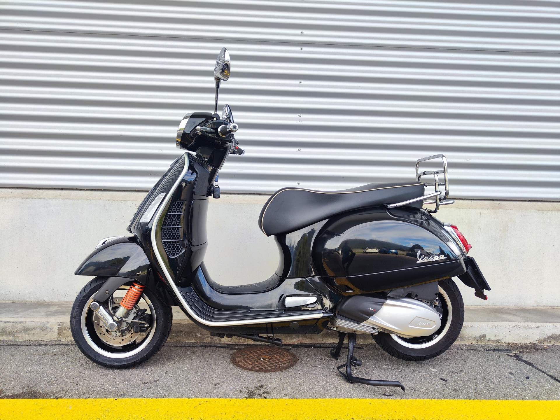 PIAGGIO Vespa GTS 300 HPE ABS/ASR-image-1