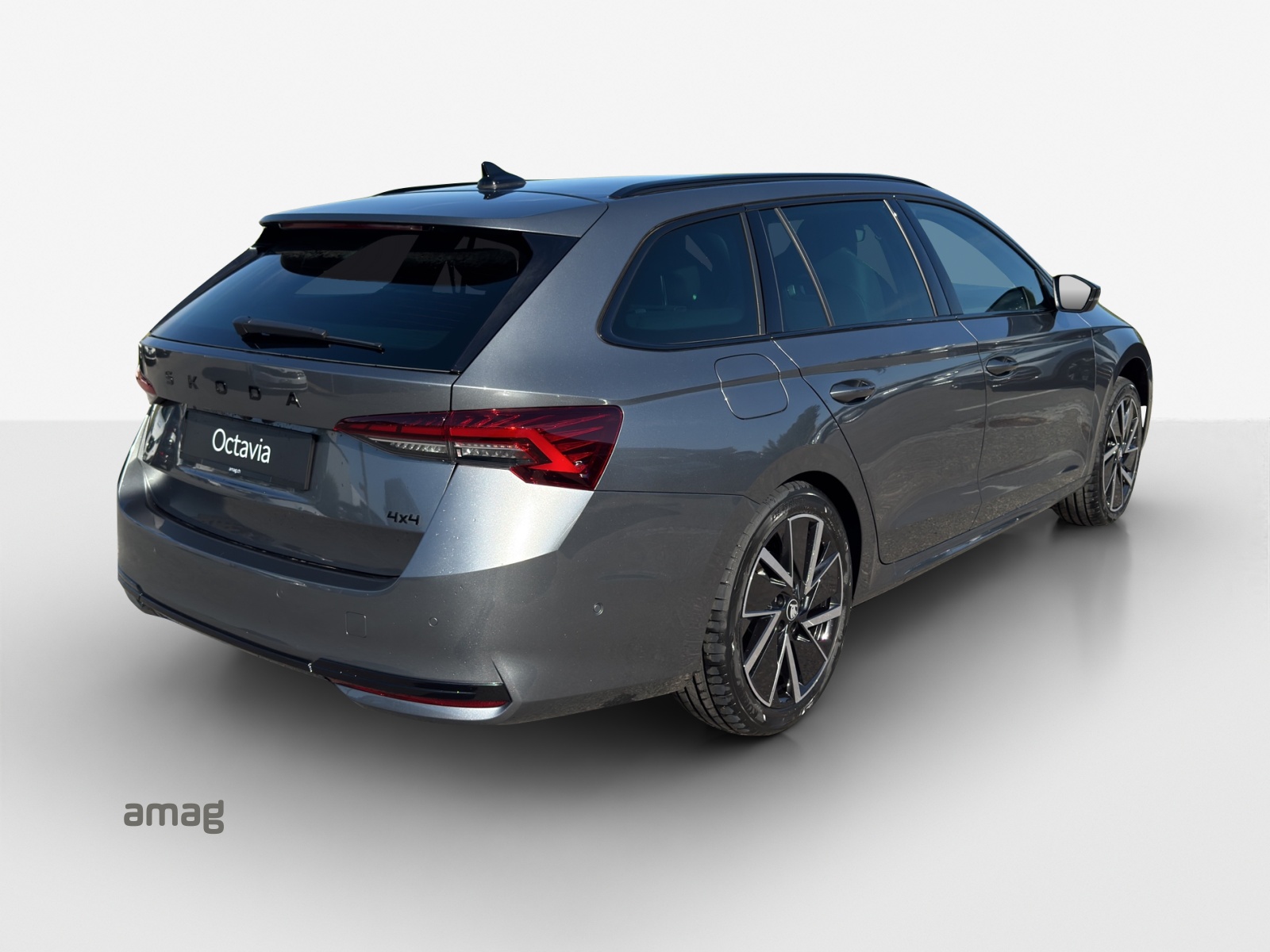 SKODA Octavia Sportline Dynamic 2.0 TSI 204PS 7DSG 4x4-image-4