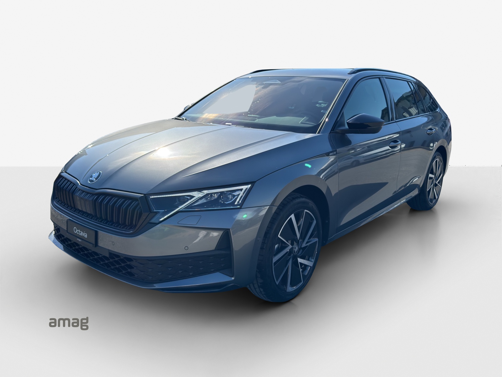 SKODA Octavia Sportline Dynamic 2.0 TSI 204PS 7DSG 4x4