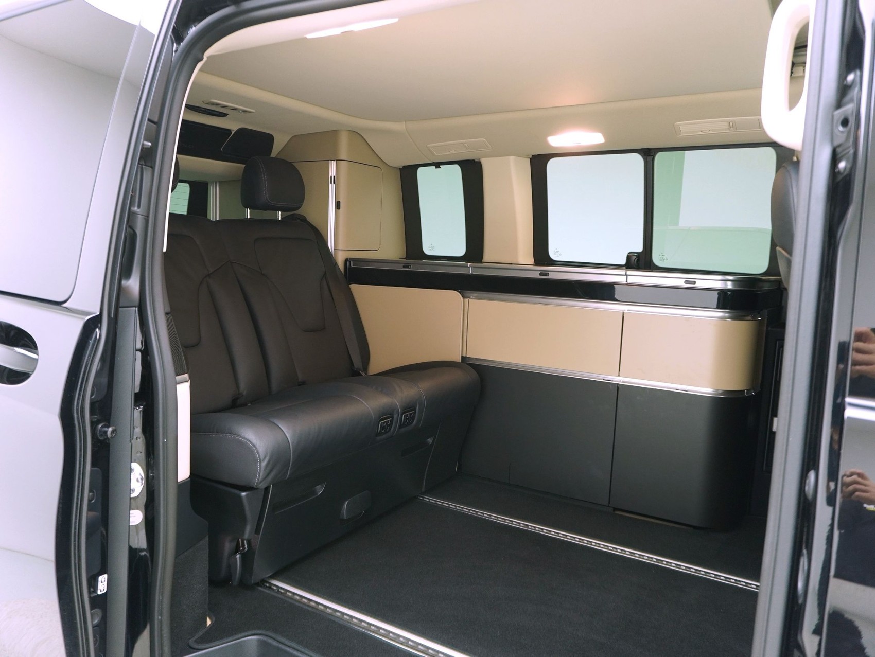 MERCEDES-BENZ Marco Polo 300 d-image-19