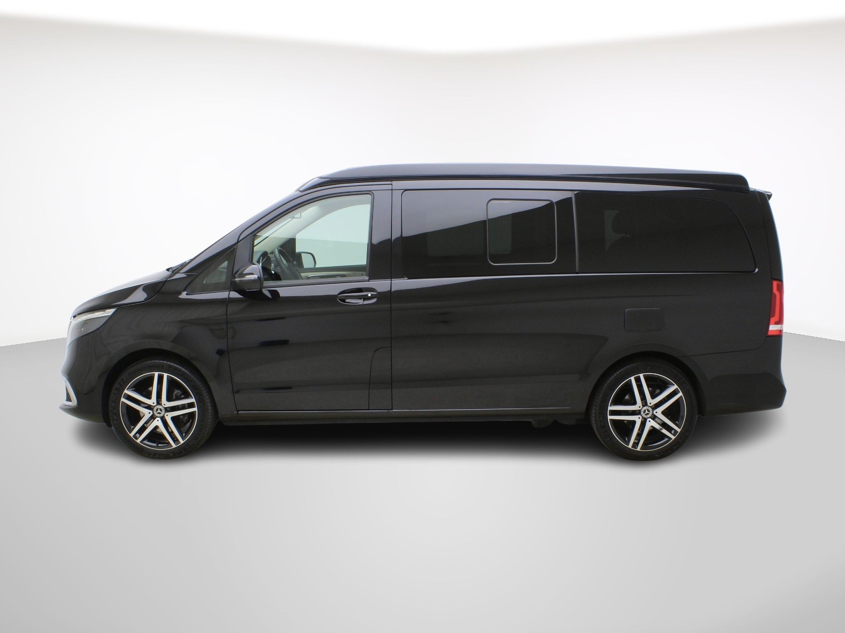 MERCEDES-BENZ Marco Polo 300 d-showroom-element-2