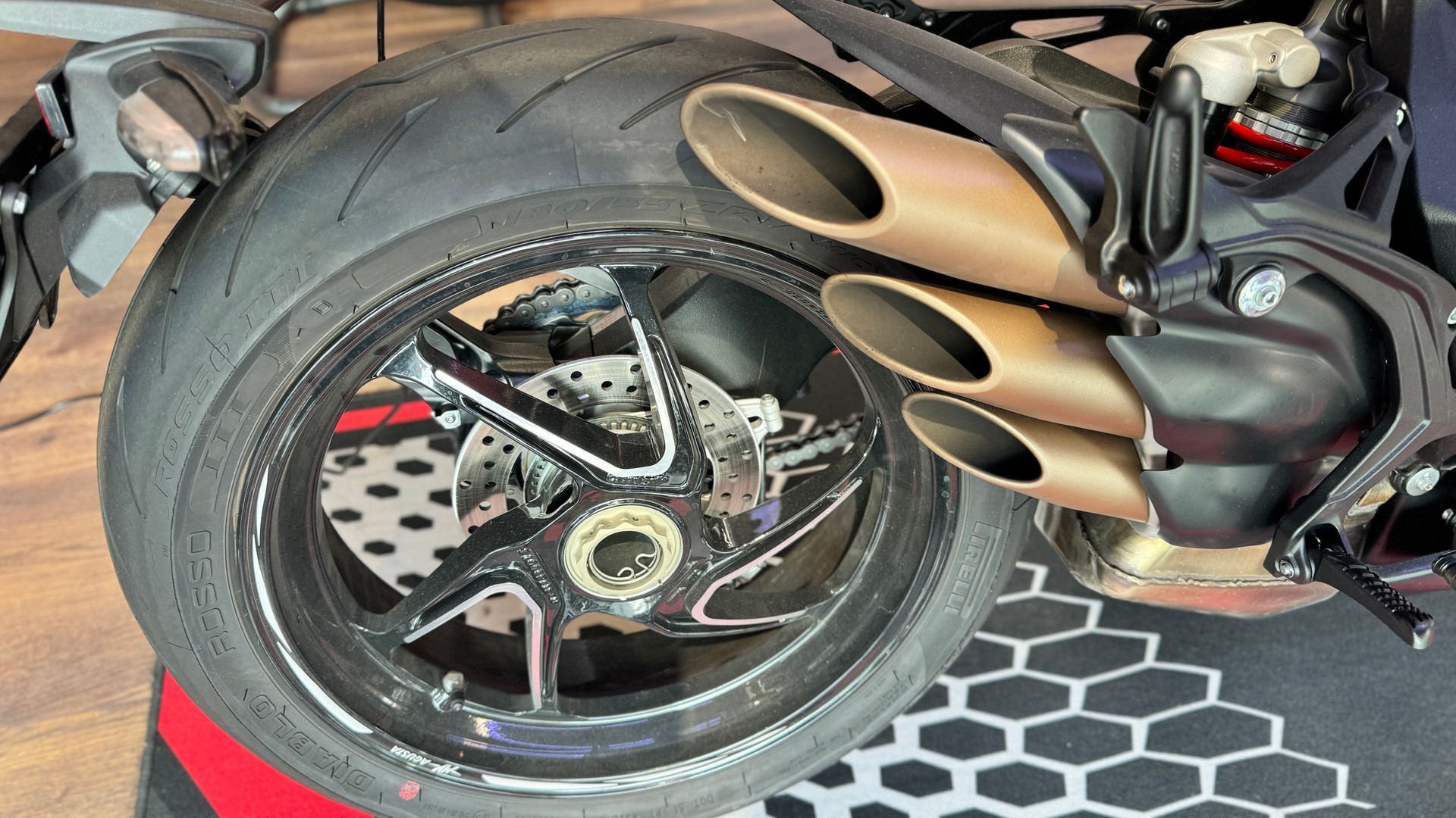 MV AGUSTA B3 Brutale 800 RR ABS-image-3