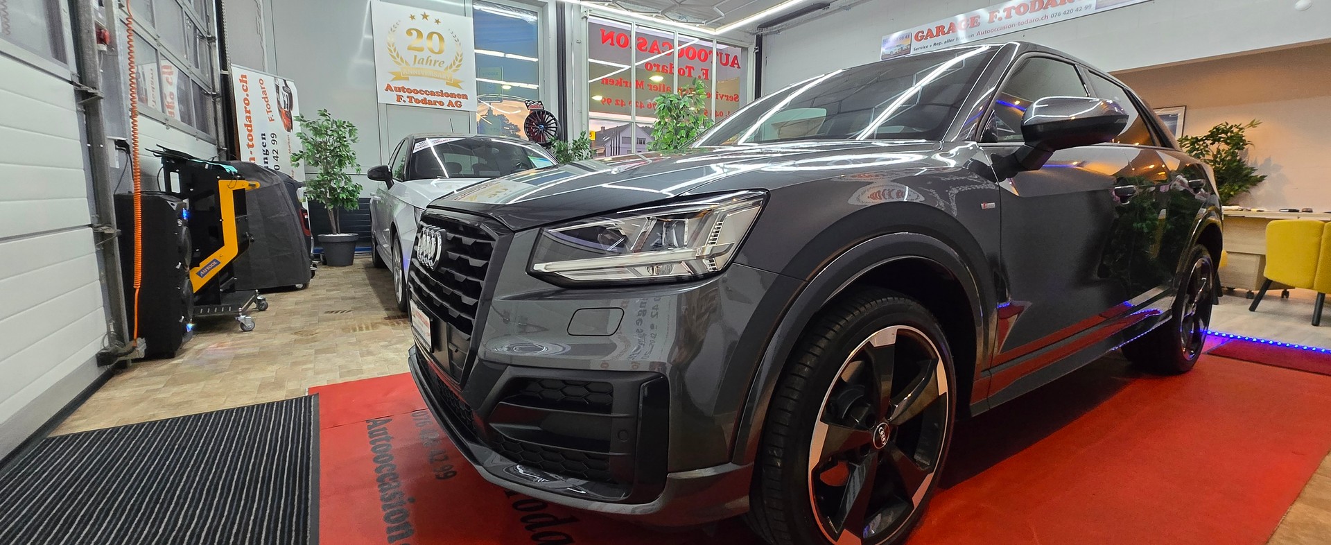 AUDI Q2 35 TFSI Sport S-Line S-tronic-showroom-element-1