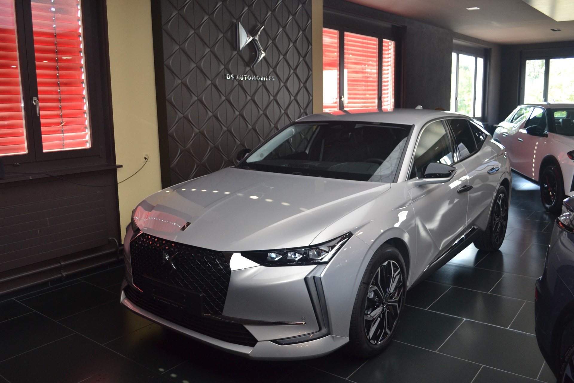 DS AUTOMOBILES DS 4 1.4 Blue HDi Rivoli EAT8