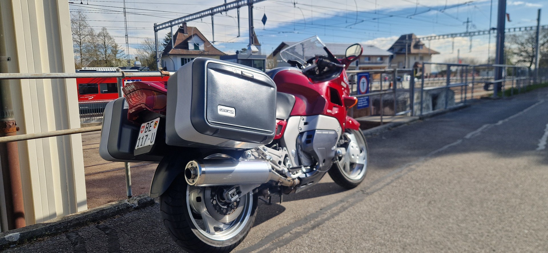 YAMAHA GTS 1000 ABS-image-2