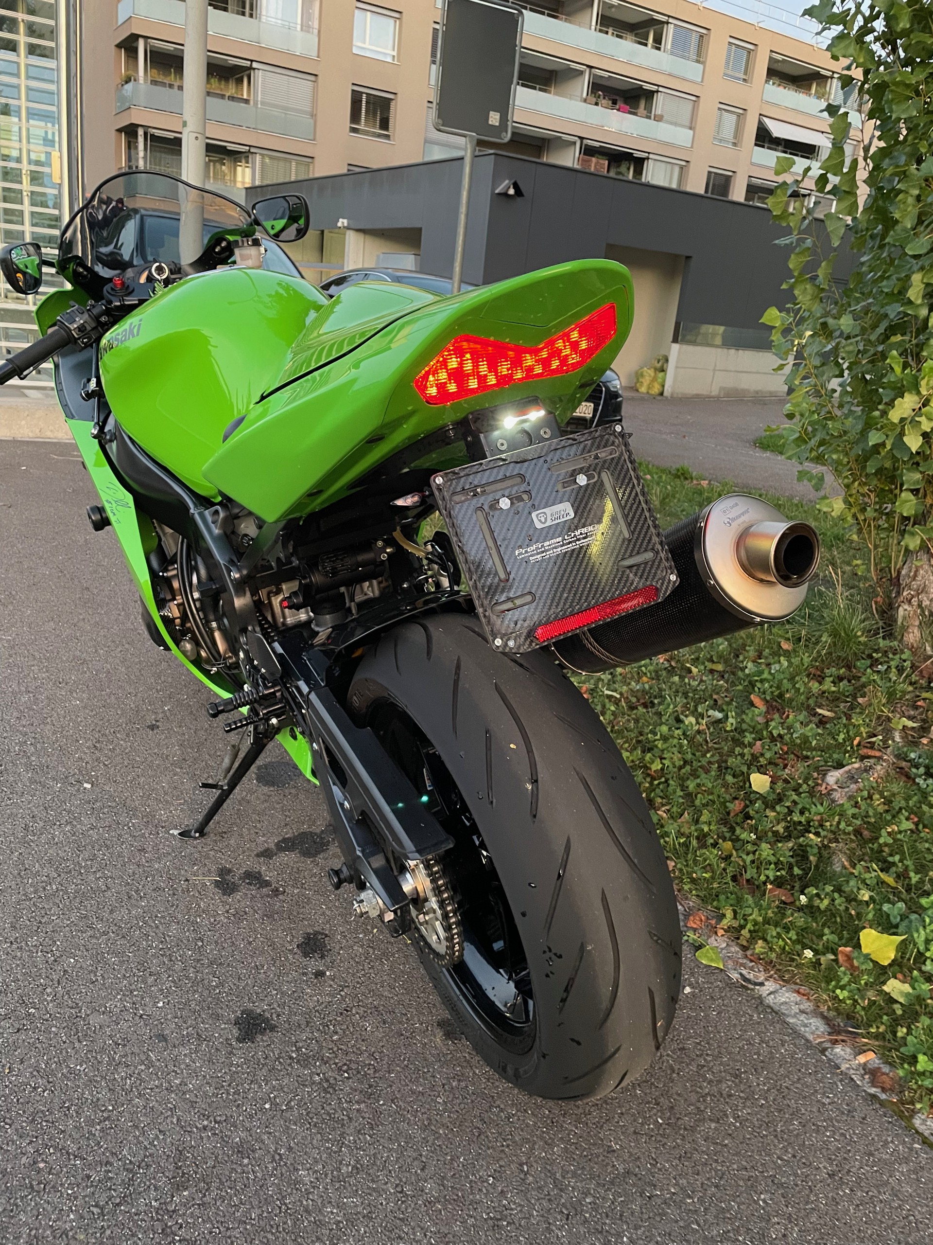 KAWASAKI Ninja ZX-6RR-image-3
