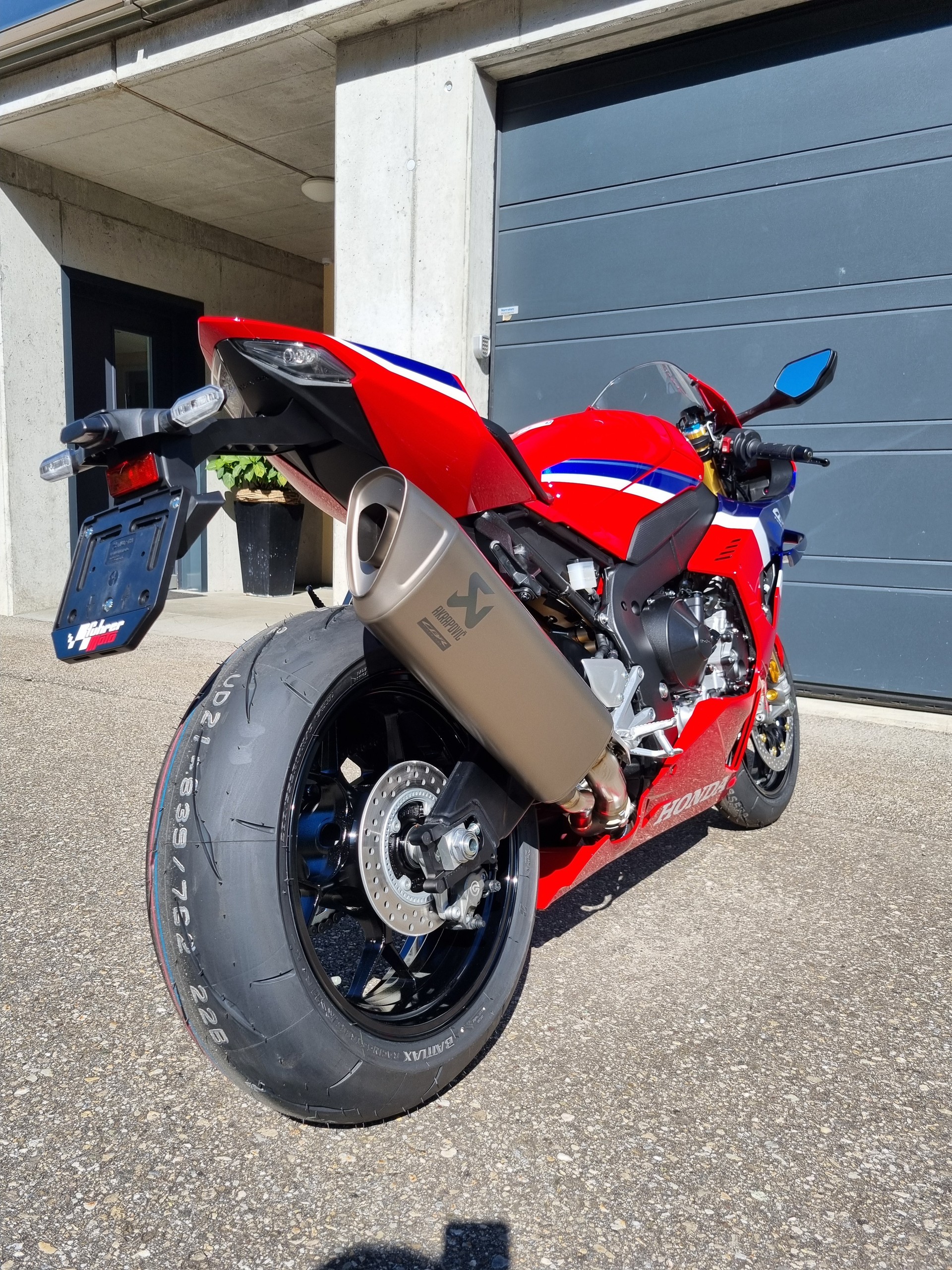 HONDA CBR 1000 RR-R Fireblade SP-image-10