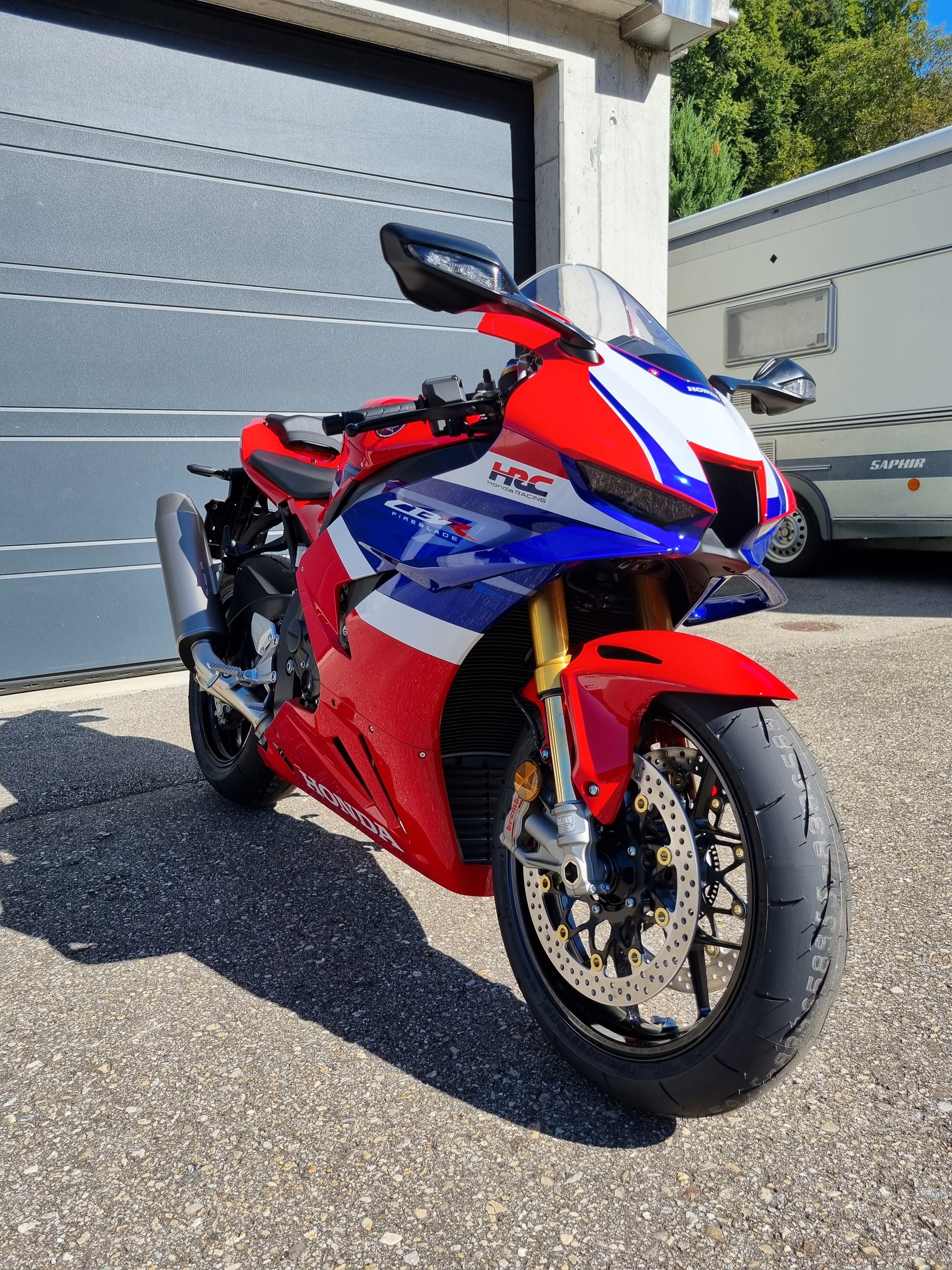 HONDA CBR 1000 RR-R Fireblade SP-image-1