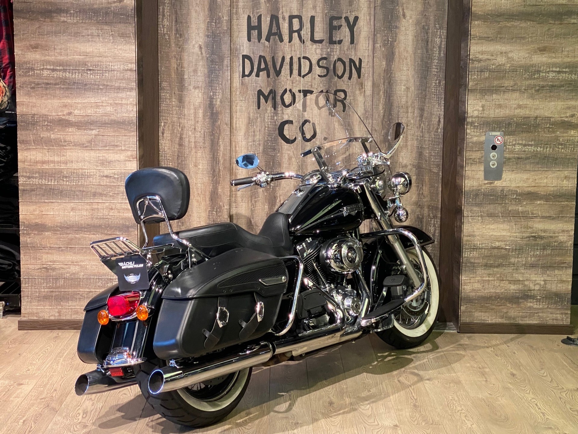HARLEY-DAVIDSON FLHRC Road King Classic 103 ABS-image-5