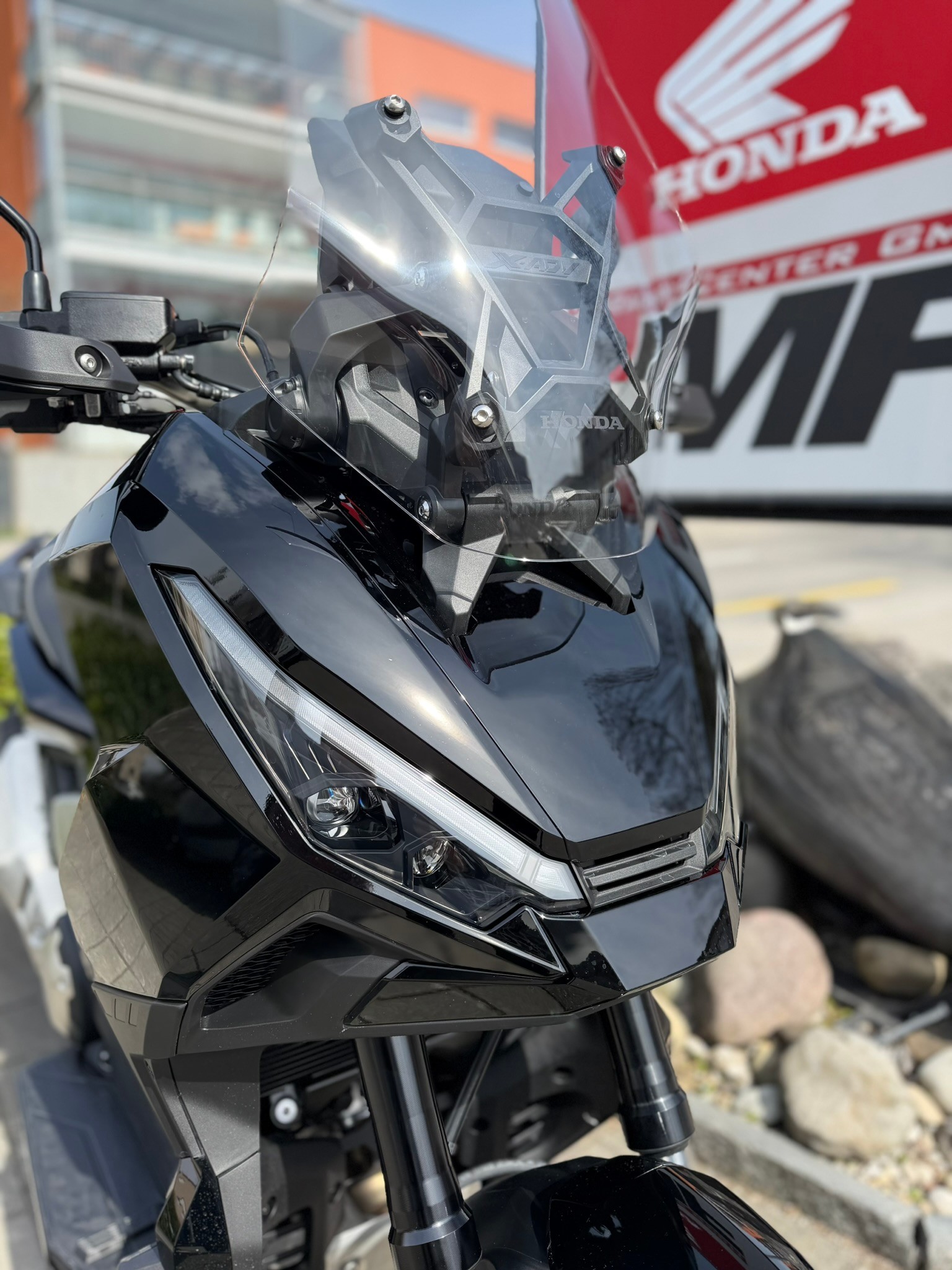 HONDA X-ADV 750-image-3