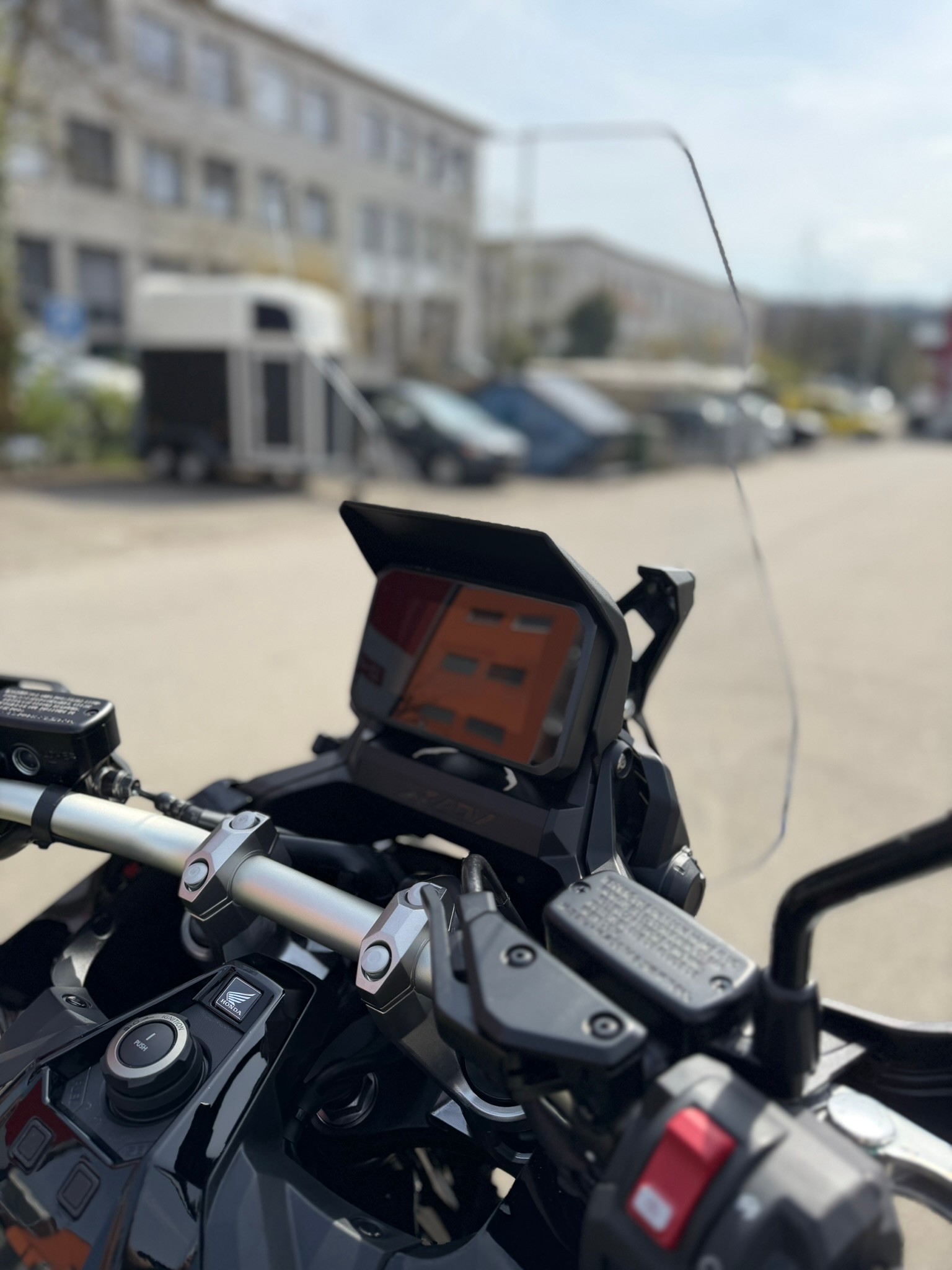 HONDA X-ADV 750-image-4