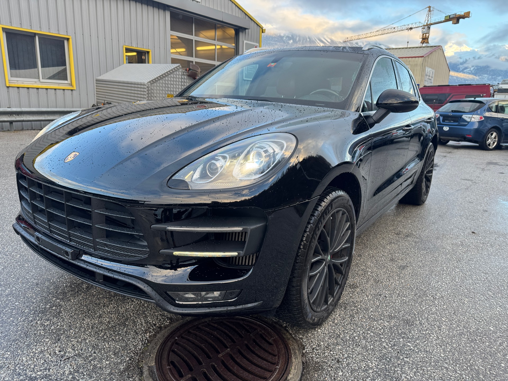 PORSCHE Macan Turbo PDK-image-2
