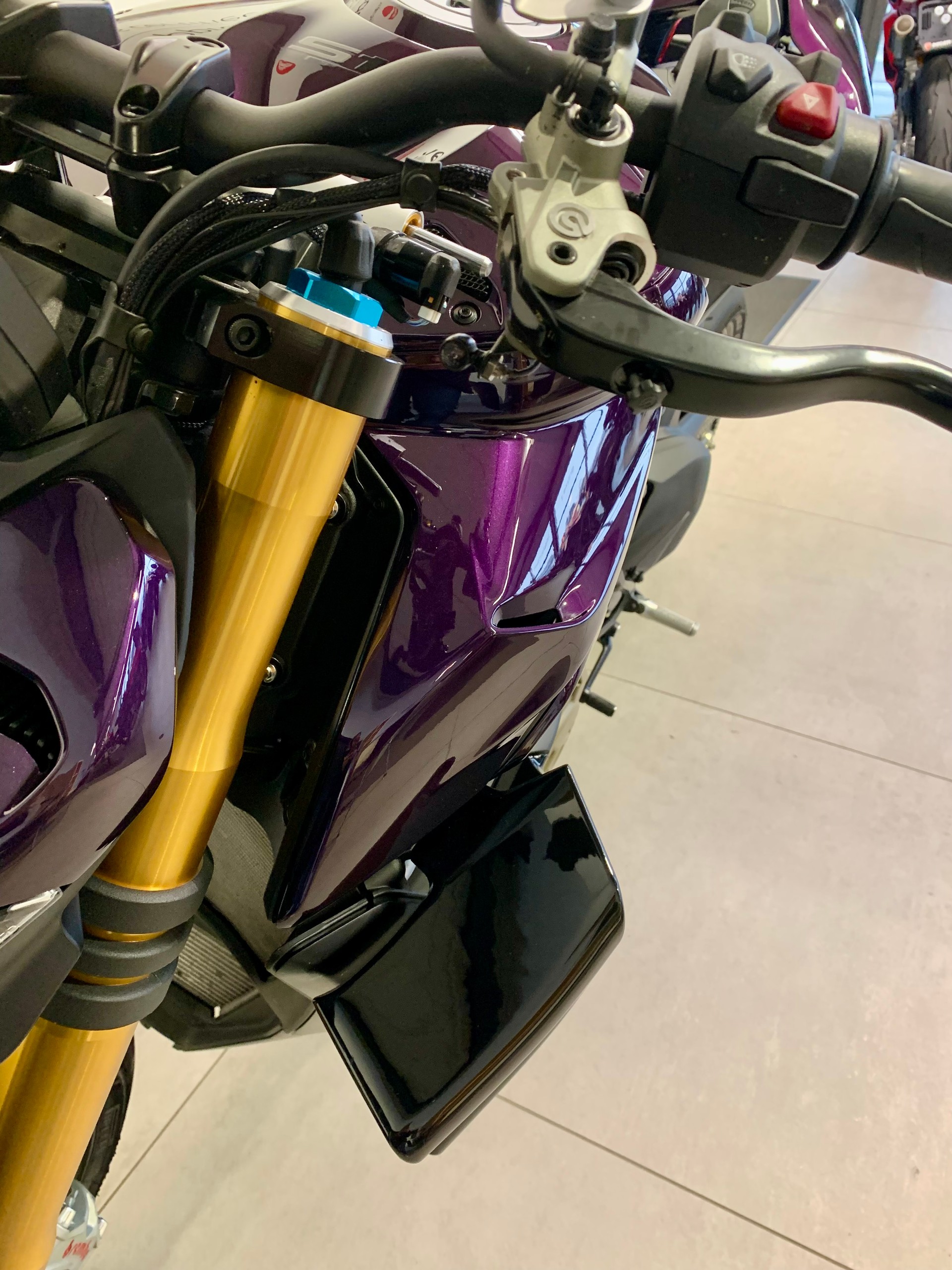 DUCATI Streetfighter V4 S-image-6