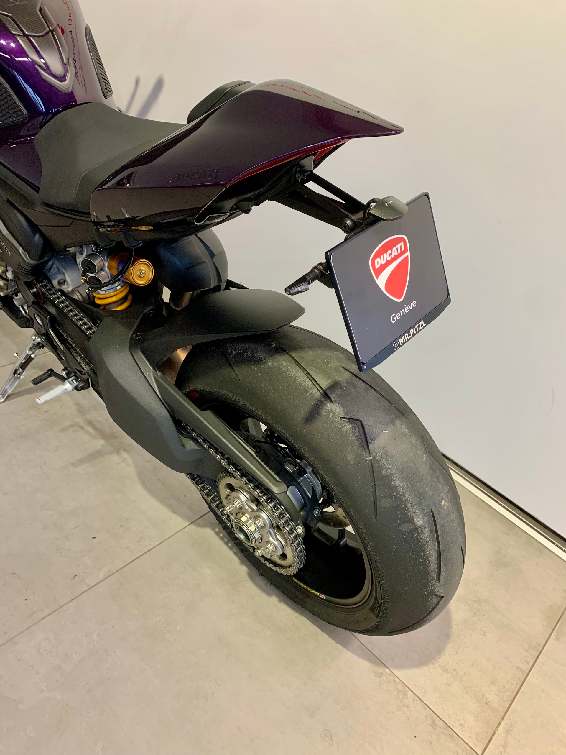DUCATI Streetfighter V4 S-image-11