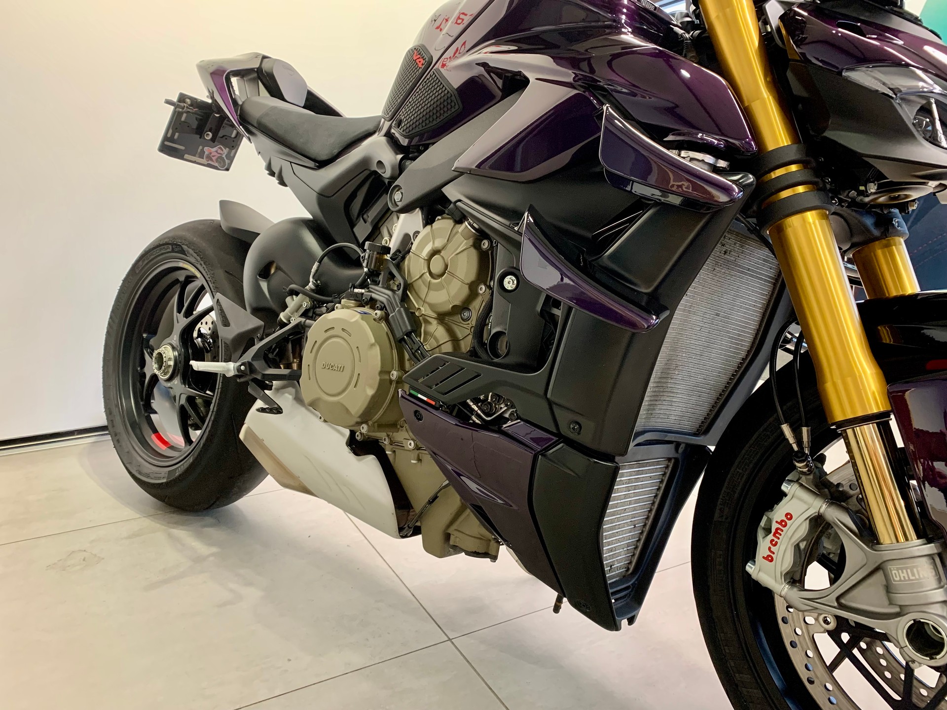 DUCATI Streetfighter V4 S-image-7