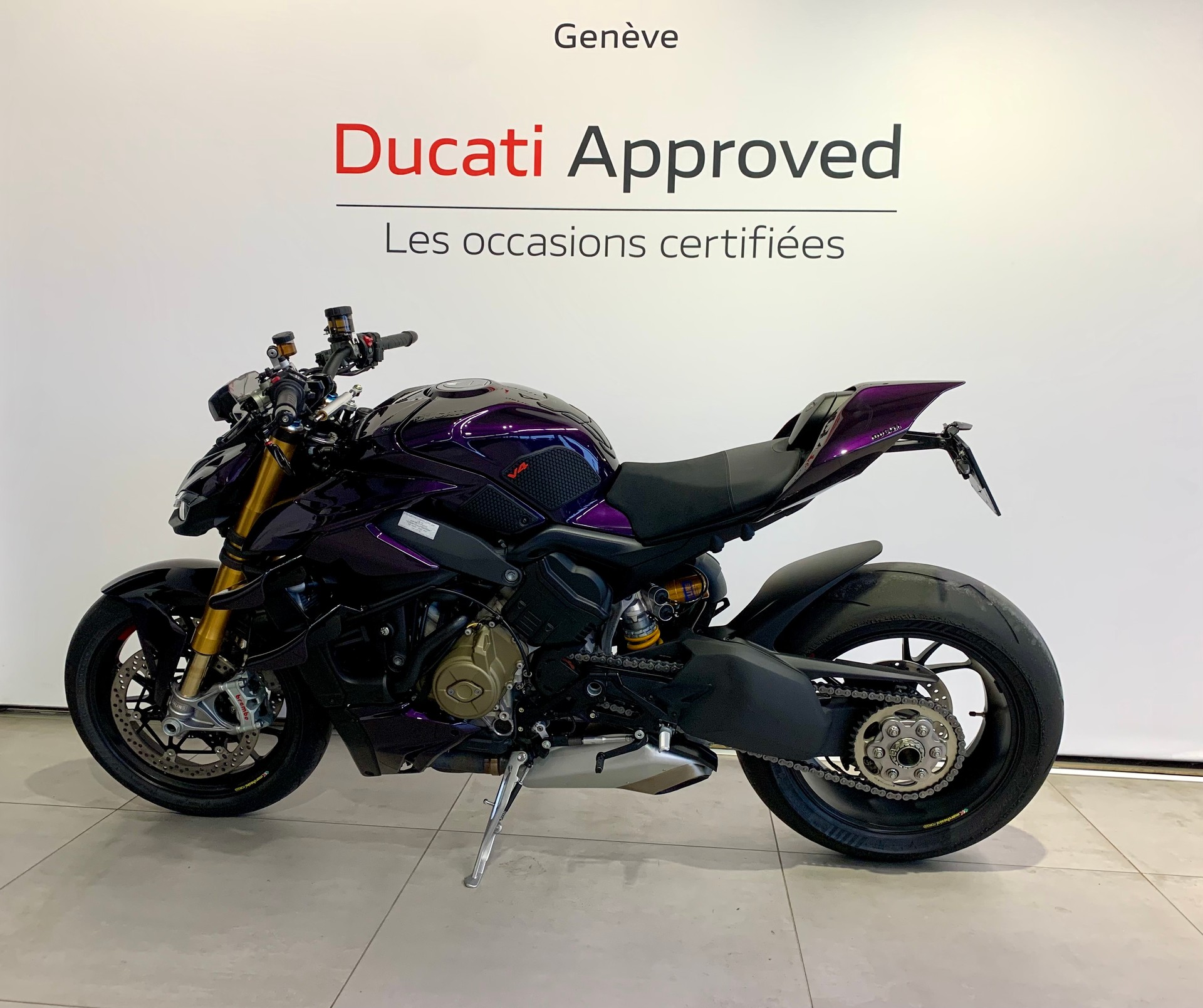 DUCATI Streetfighter V4 S-image-1