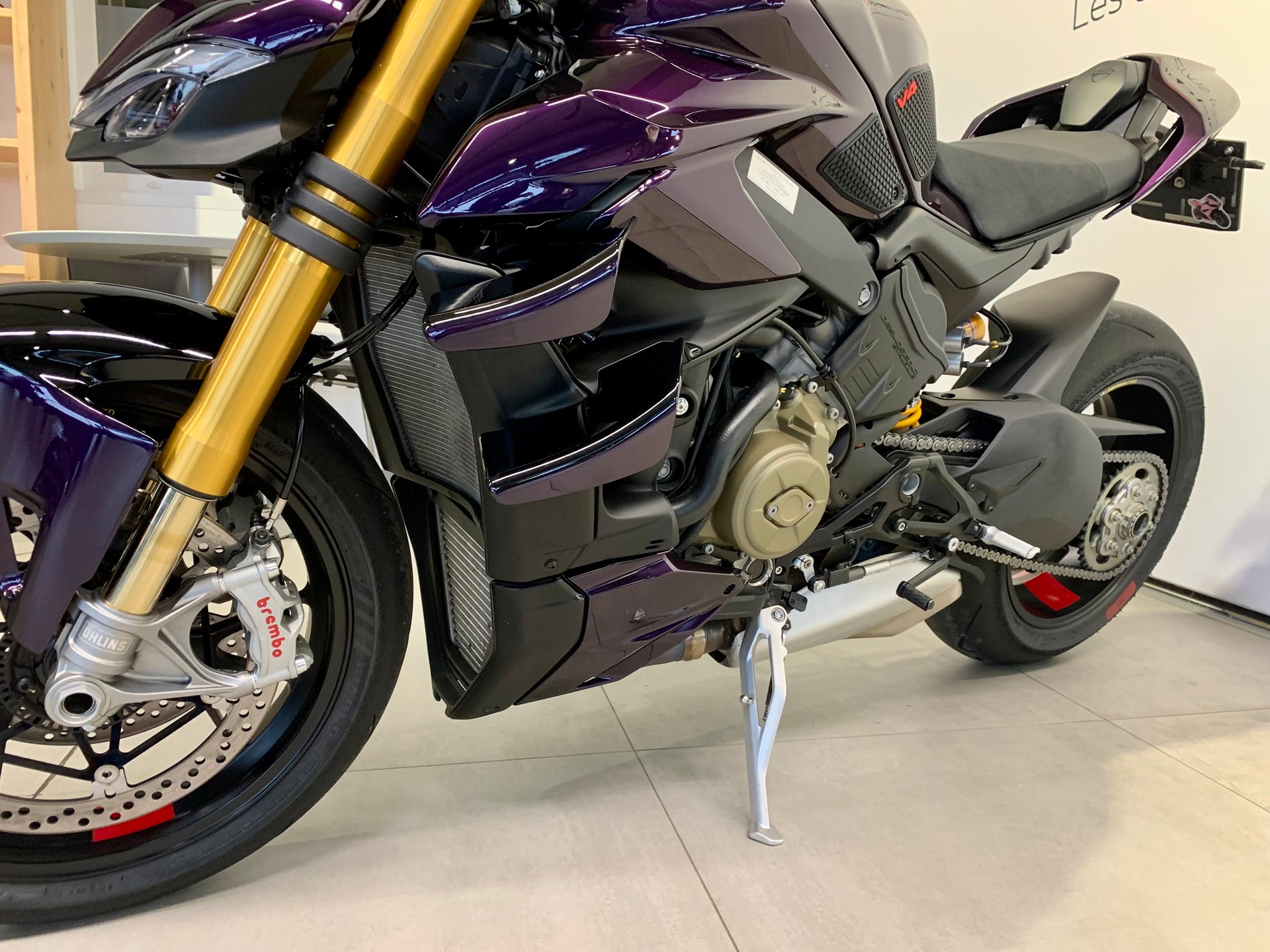 DUCATI Streetfighter V4 S-image-8