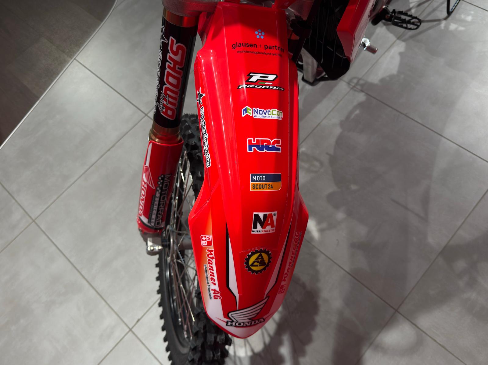 HONDA CRF 250 R Customized-image-4