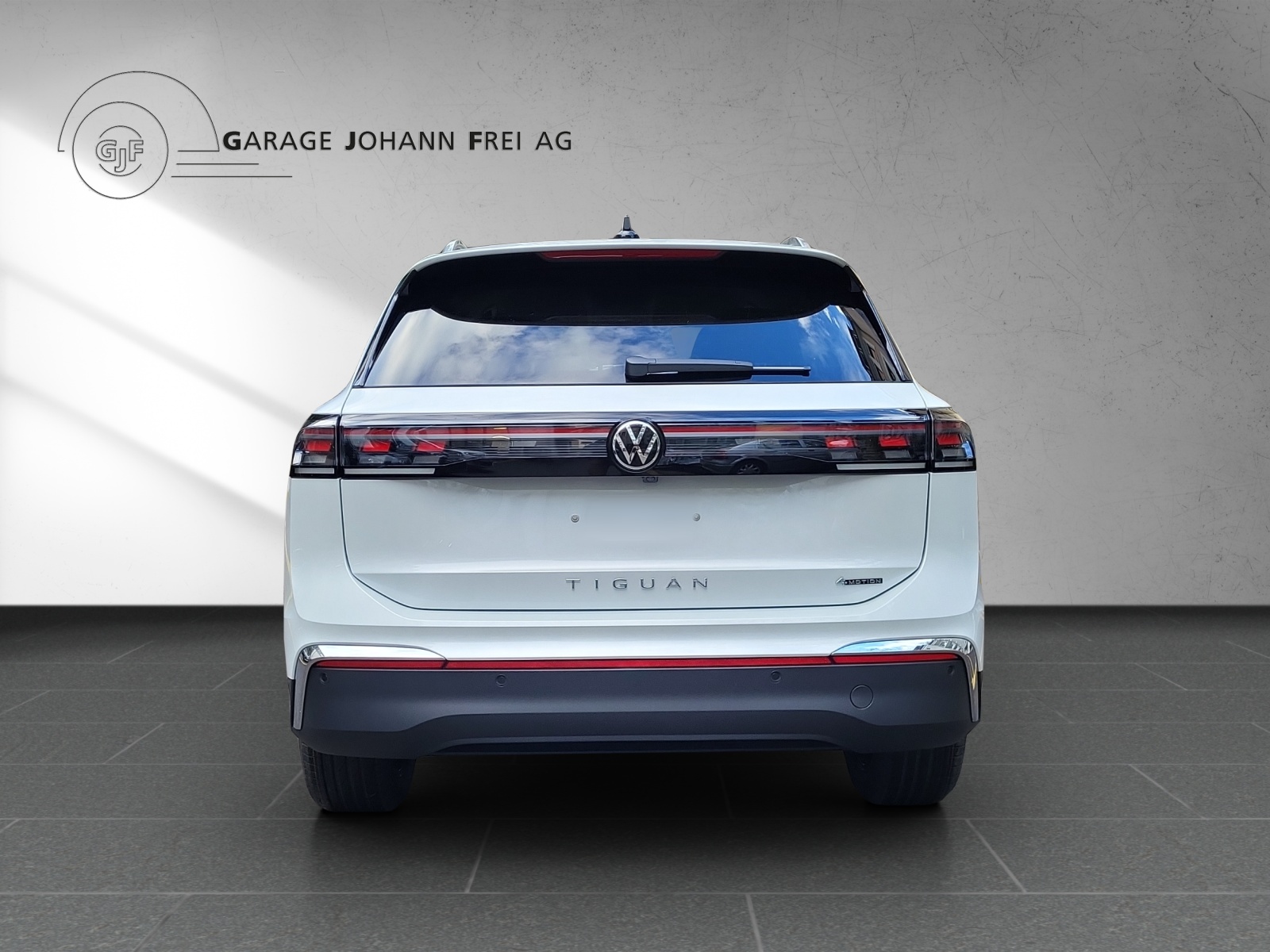 VW Tiguan Elegance 2.0TSI 204PS 4Motion DSG-showroom-element-3