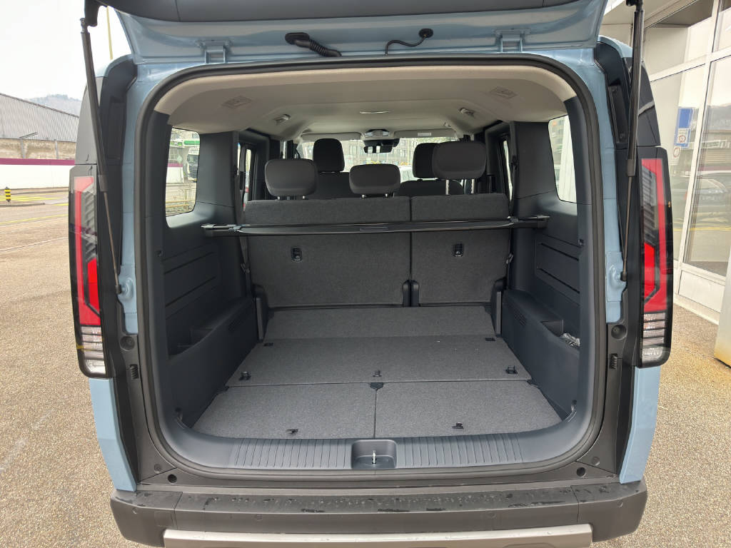 KIA PV5 Passenger 71.2 kWh Elite-image-6