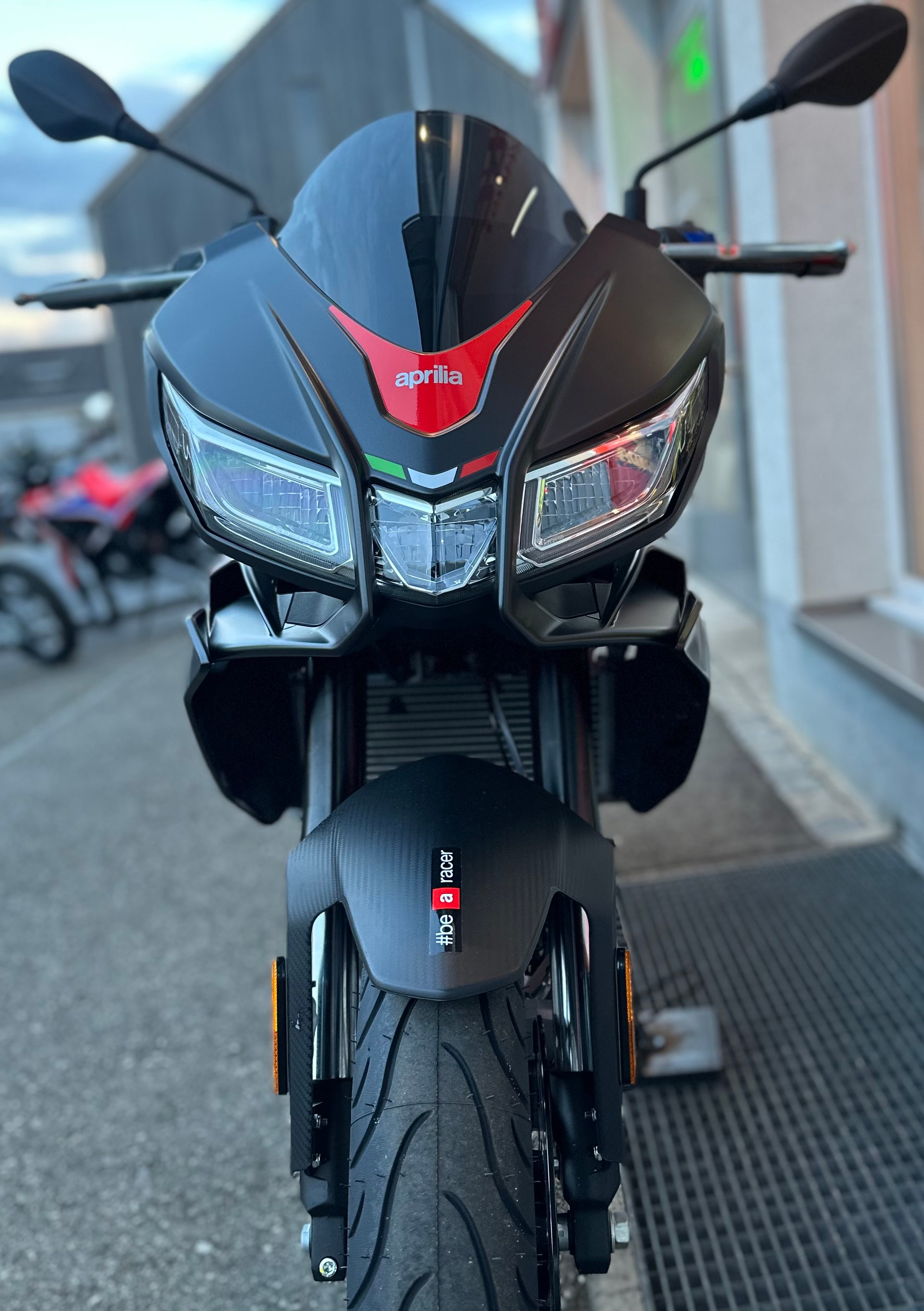 APRILIA Tuono 125 E5+-image-1