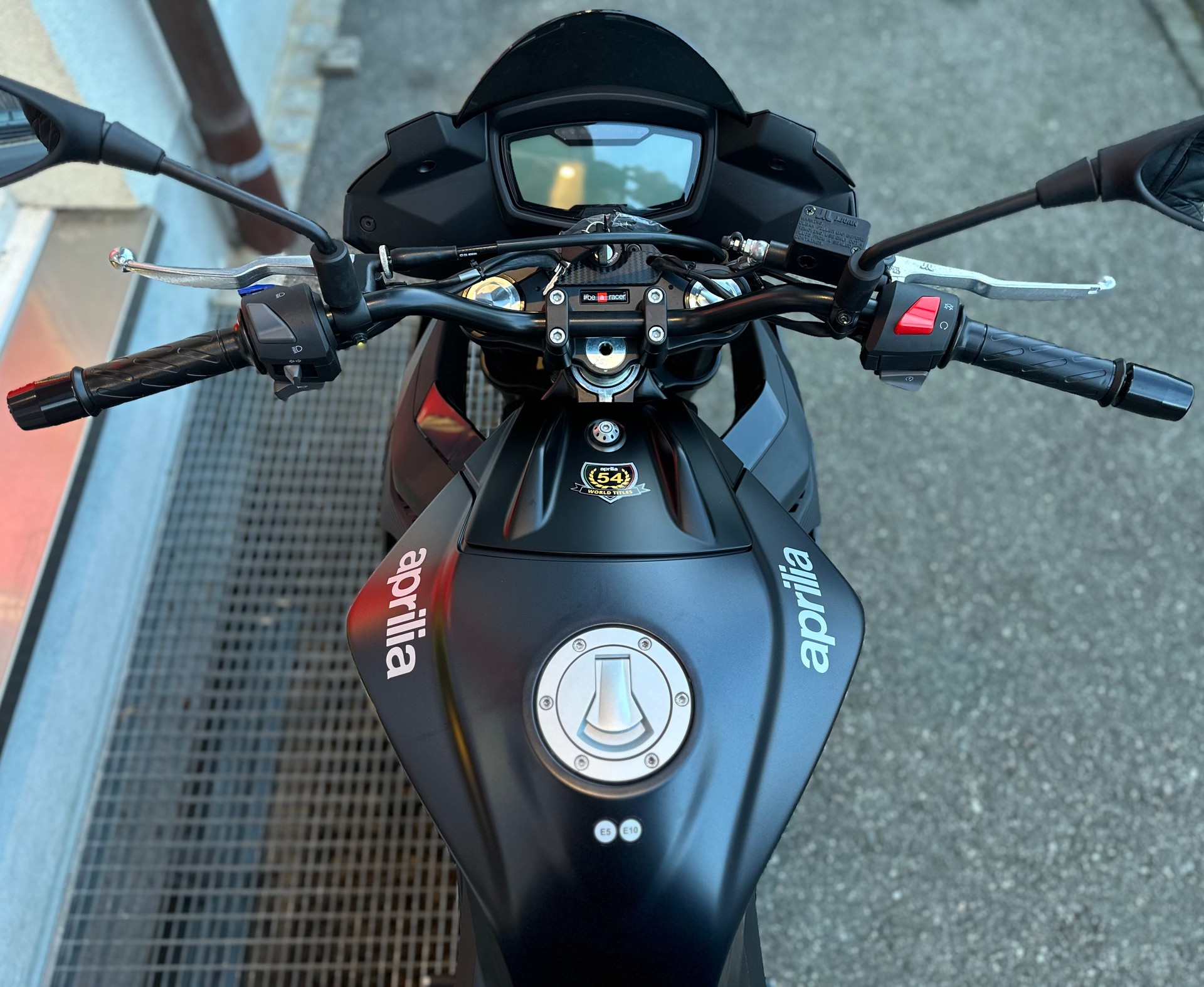 APRILIA Tuono 125 E5+-image-8
