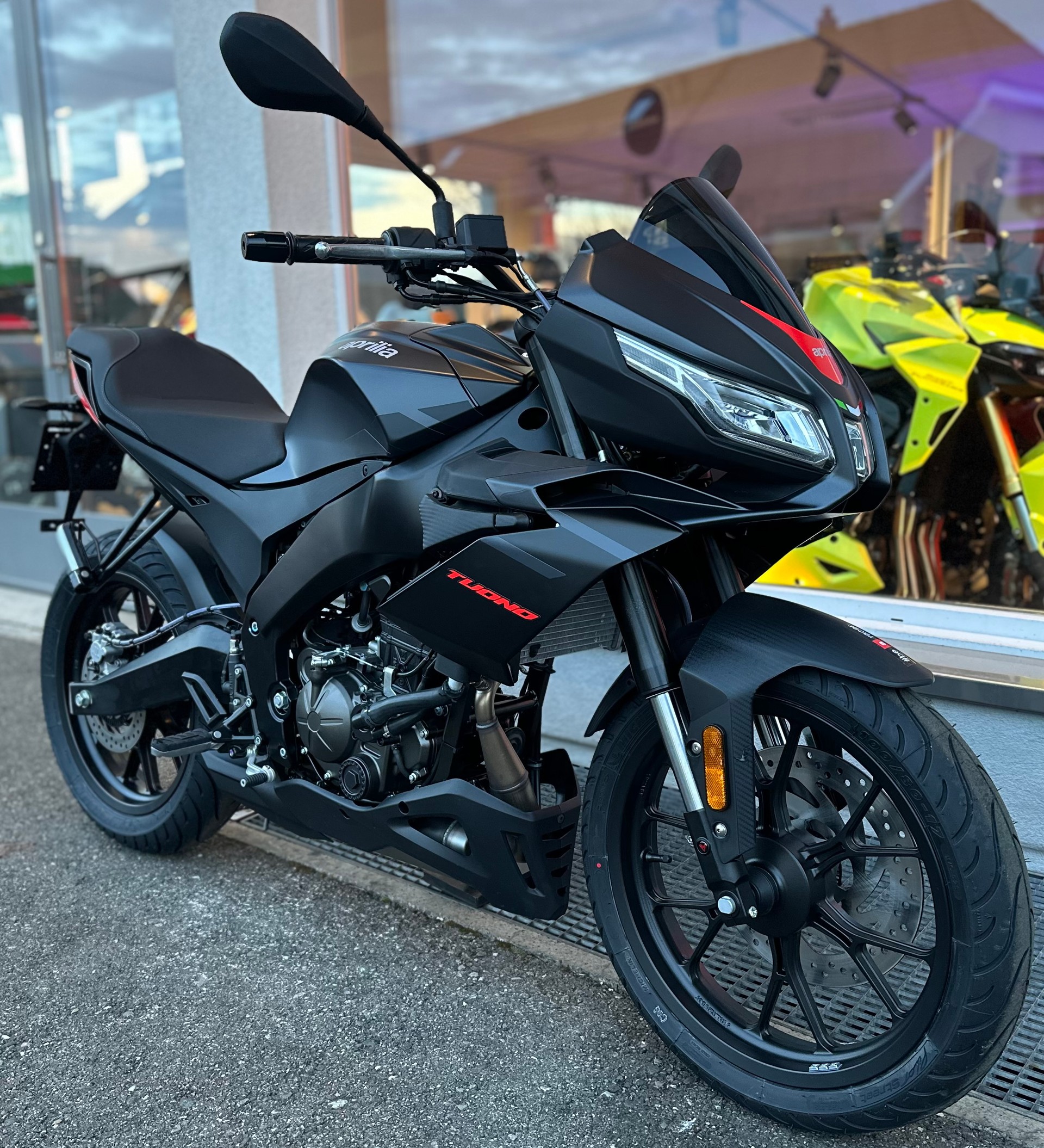 APRILIA Tuono 125 E5+-image-2