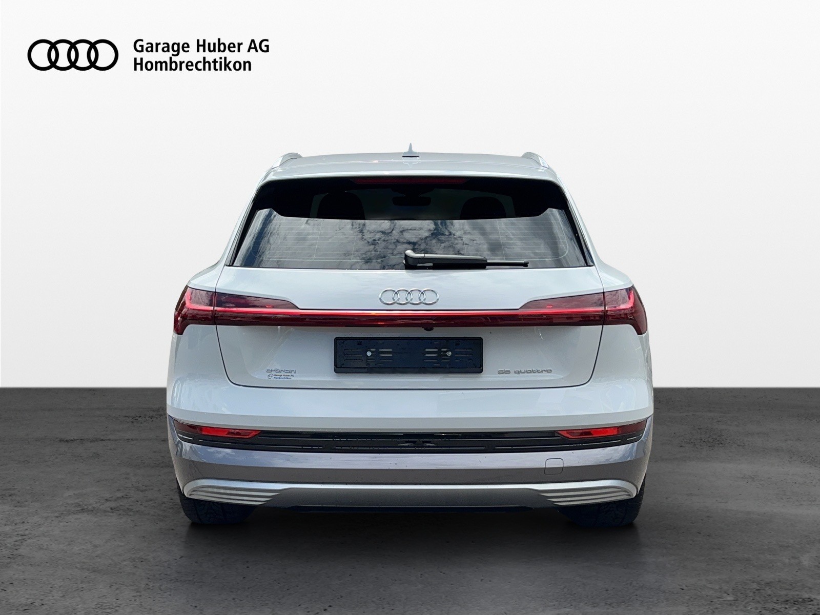 AUDI e-tron 55 Advanced quattro-image-3