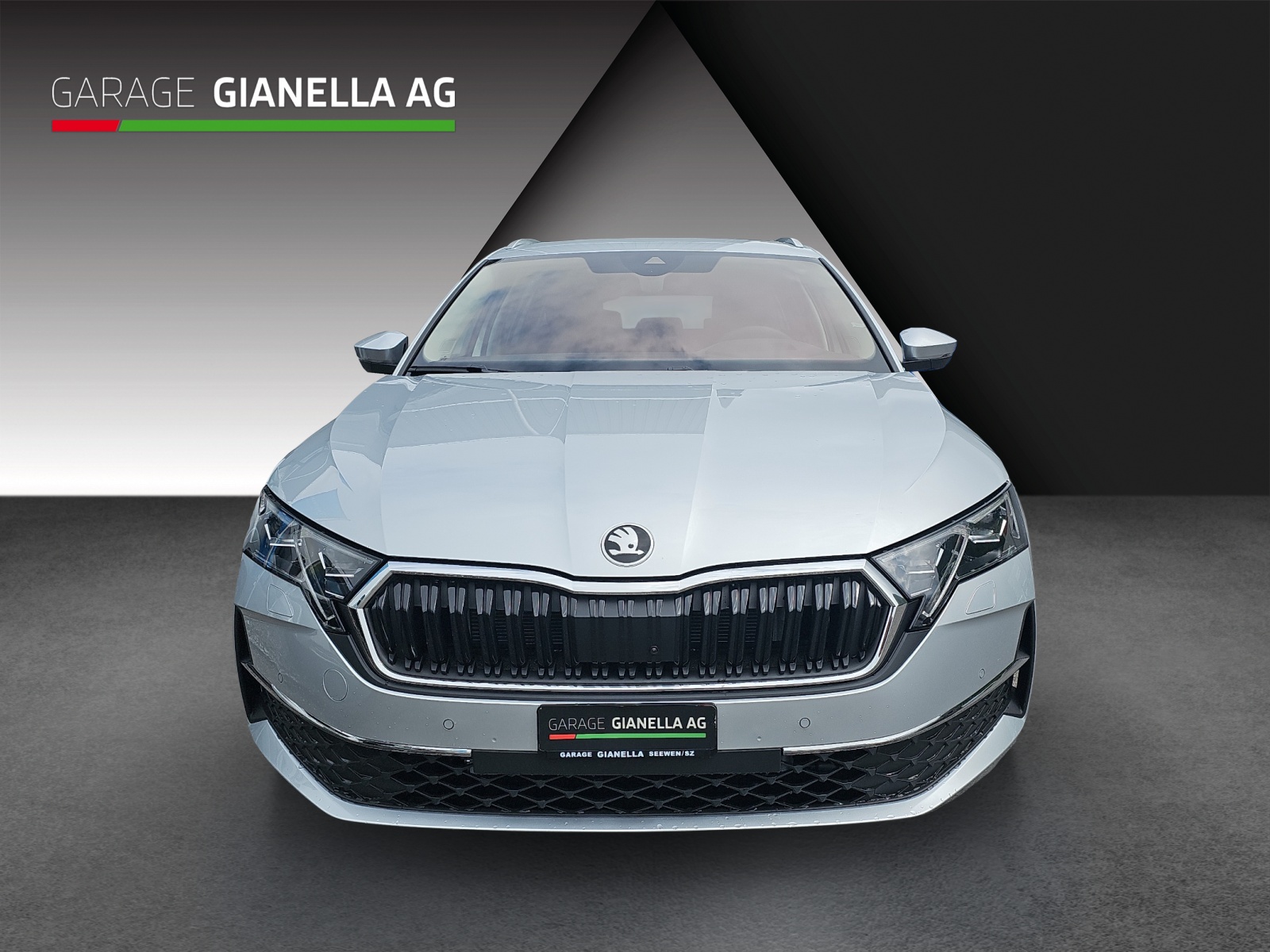 SKODA Octavia Combi 2.0 TDI DSG Selection-showroom-element-3