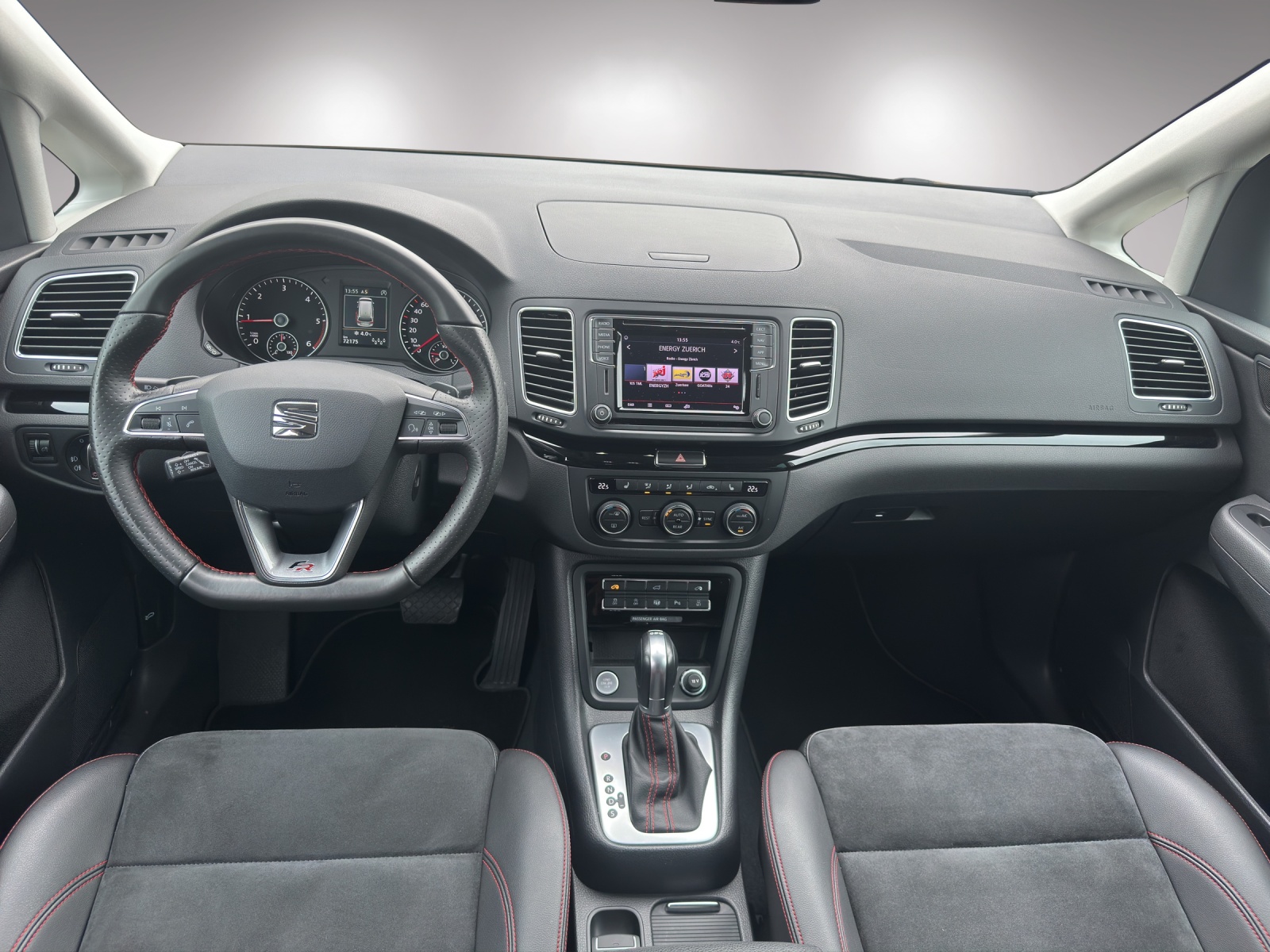 SEAT Alhambra 2.0 TDI 4Drive SWISS FR 7 PLÄTZER-image-8
