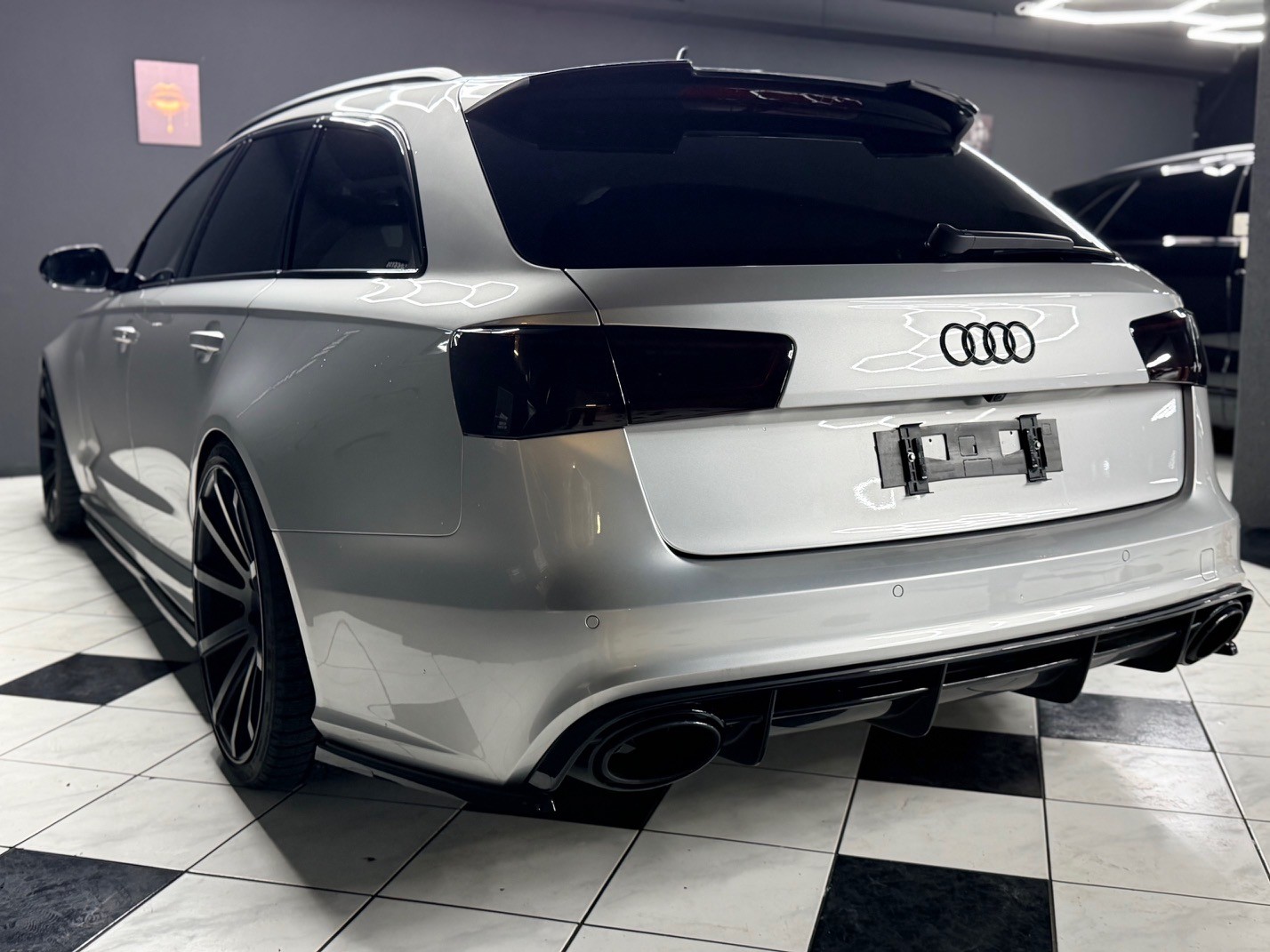 AUDI RS6 Avant 4.0 TFSI V8 p-image-5