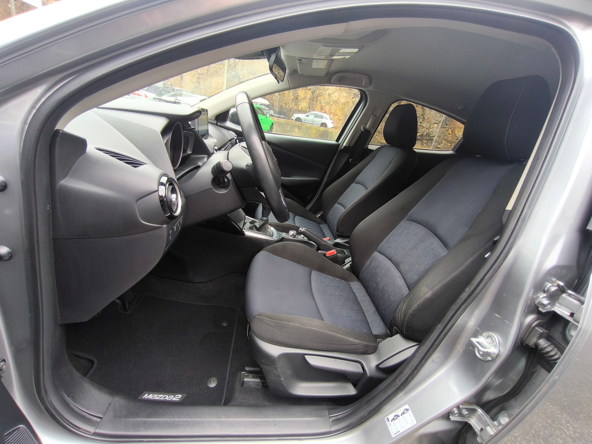 MAZDA 2 1.5i 16V Skyactiv-G Ambition Plus-image-17