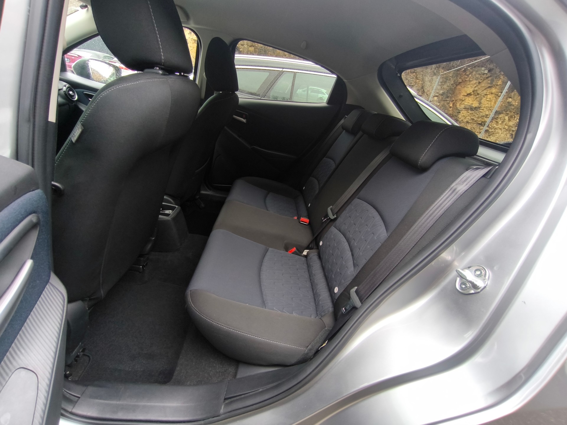 MAZDA 2 1.5i 16V Skyactiv-G Ambition Plus-image-25