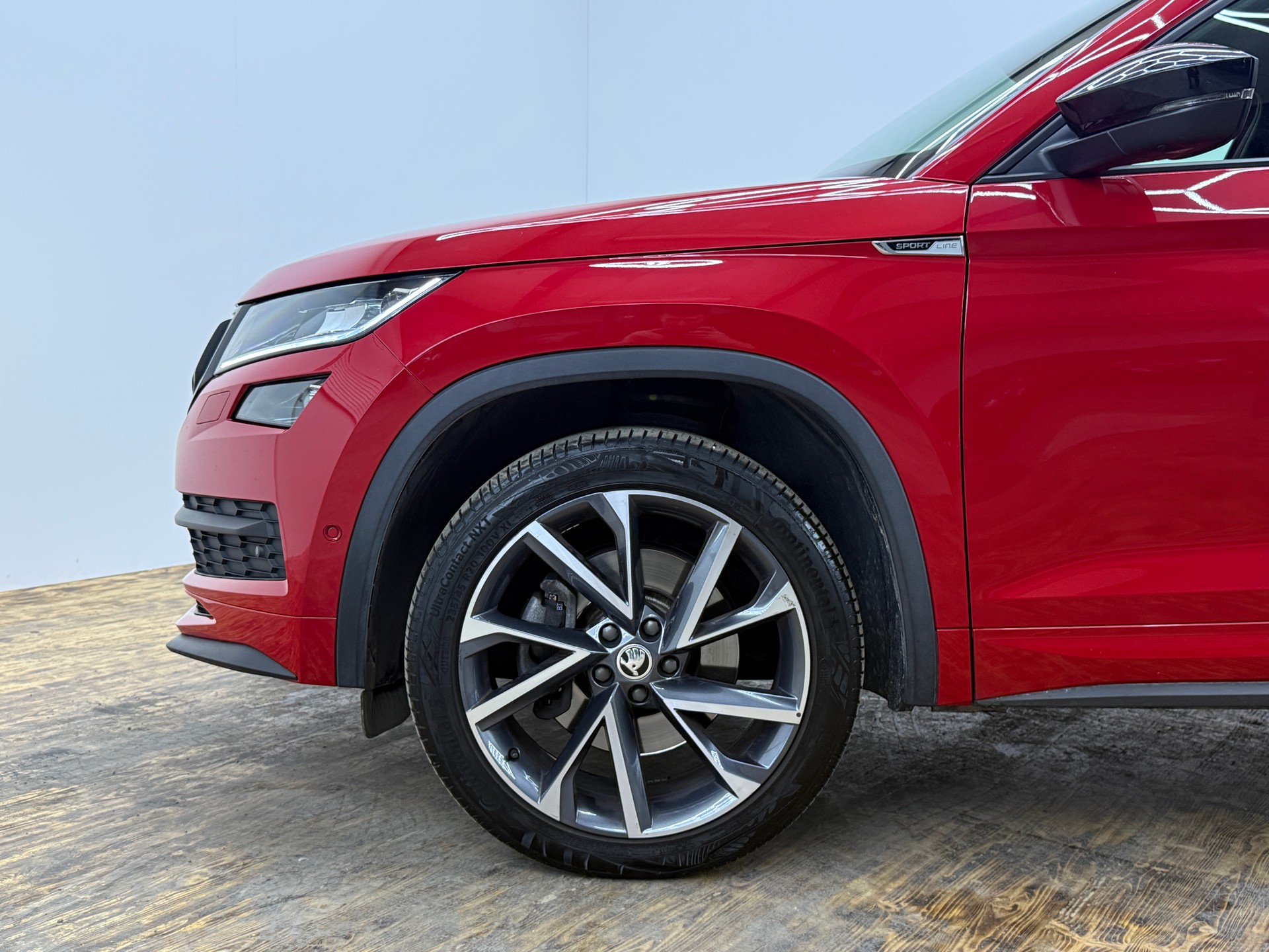 SKODA Kodiaq 2.0 TDI CR Sport Line 4x4 DSG ~AHK~7-PLÄTZER~-image-5