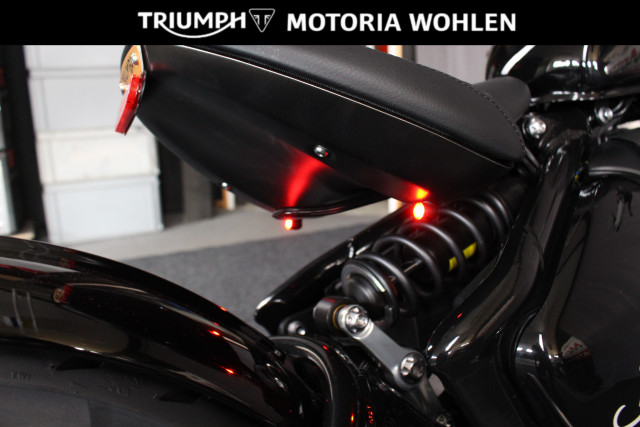 TRIUMPH Bonneville 1200 Bobber-image-8